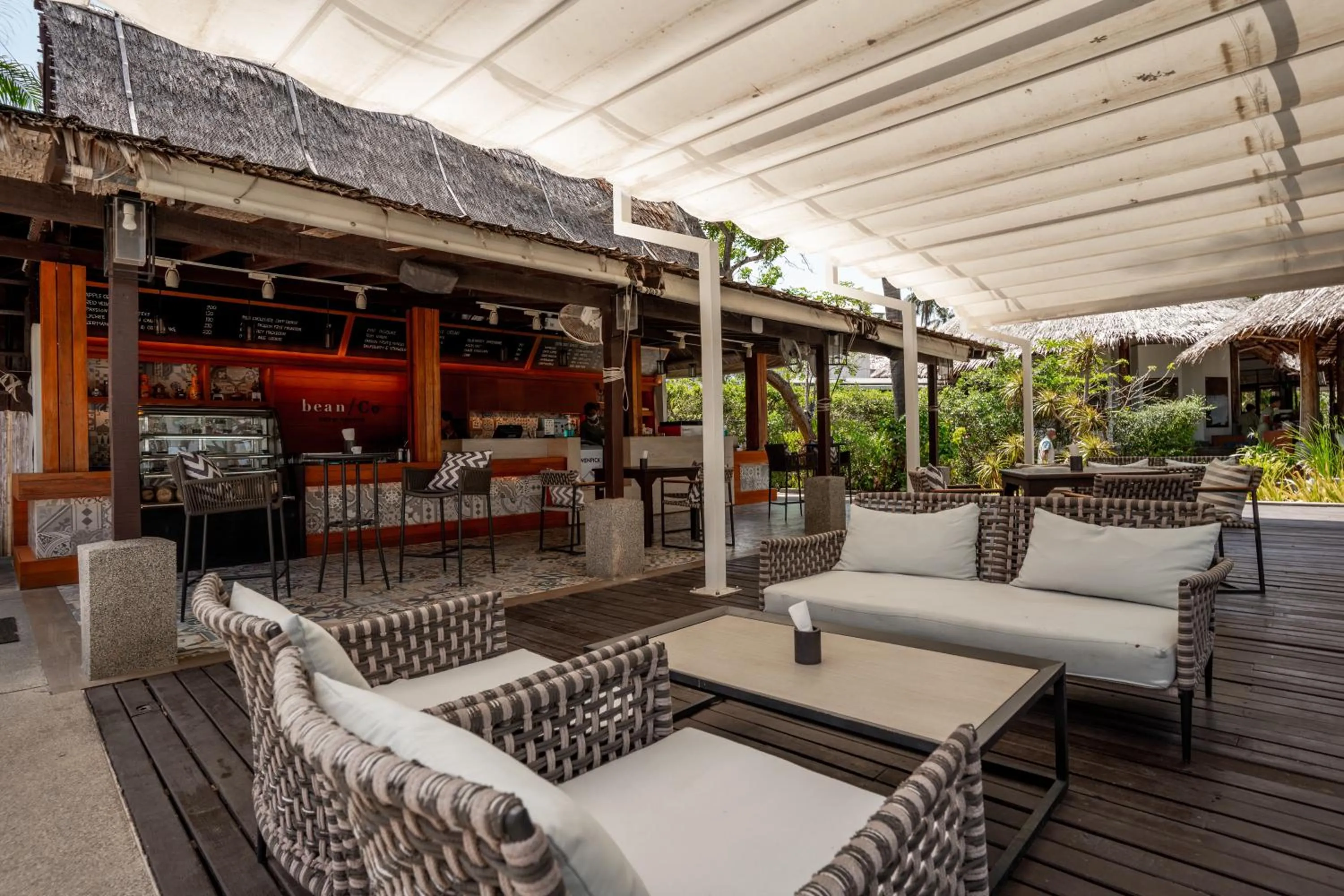 Restaurant/places to eat in SAii Phi Phi Island Village