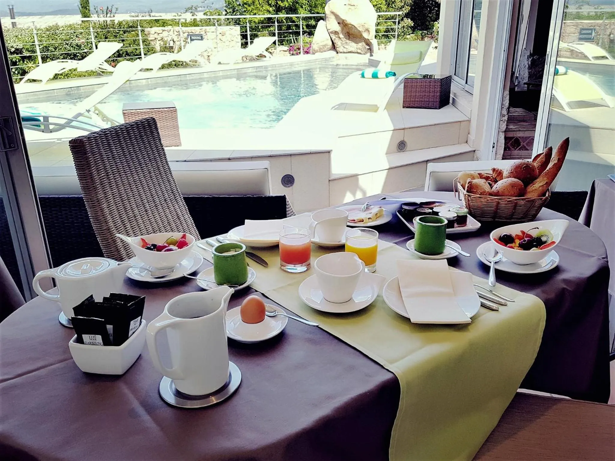 Continental breakfast in Private Hôtel - Adults Only