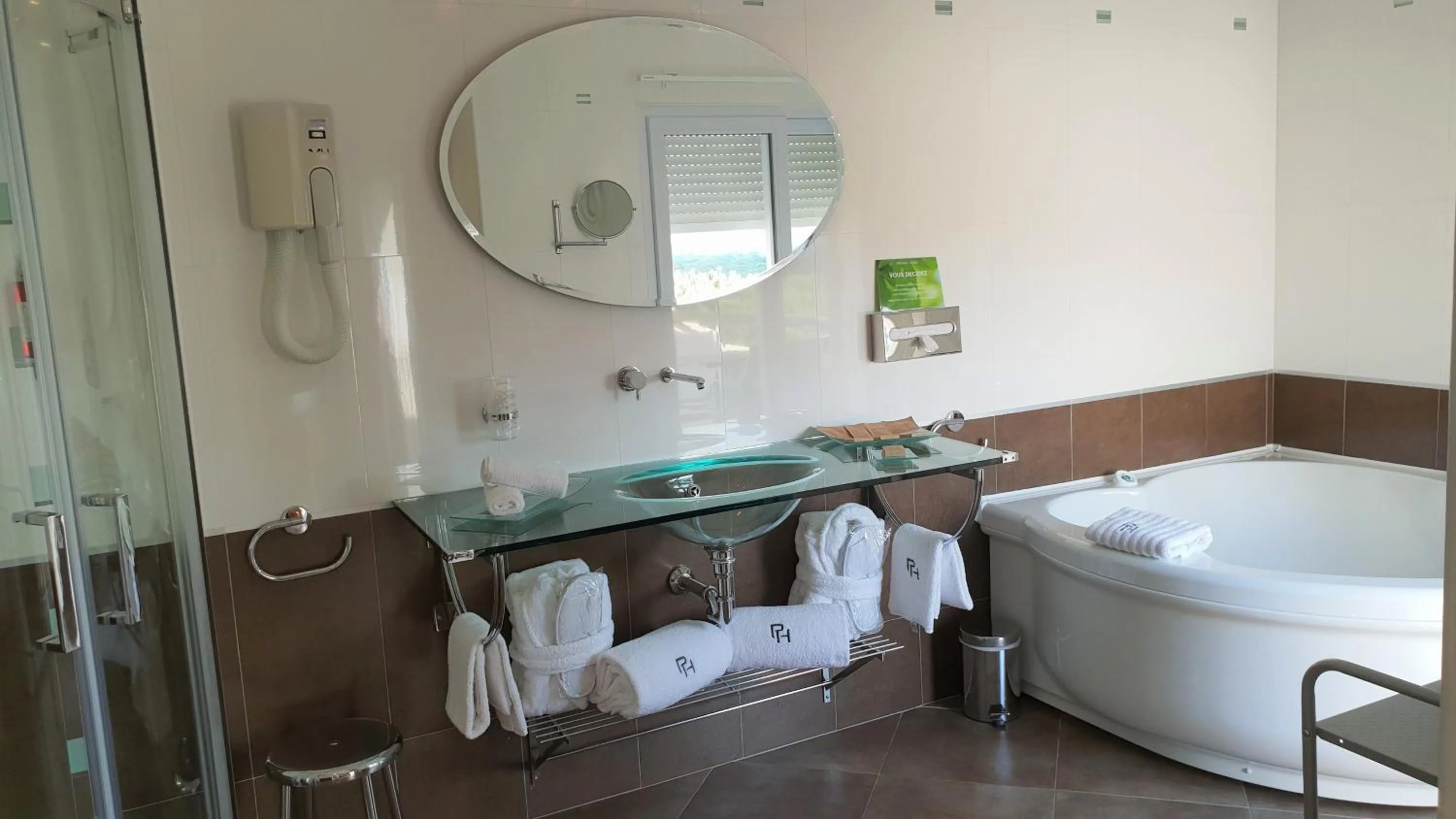 Bathroom in Private Hôtel - Adults Only