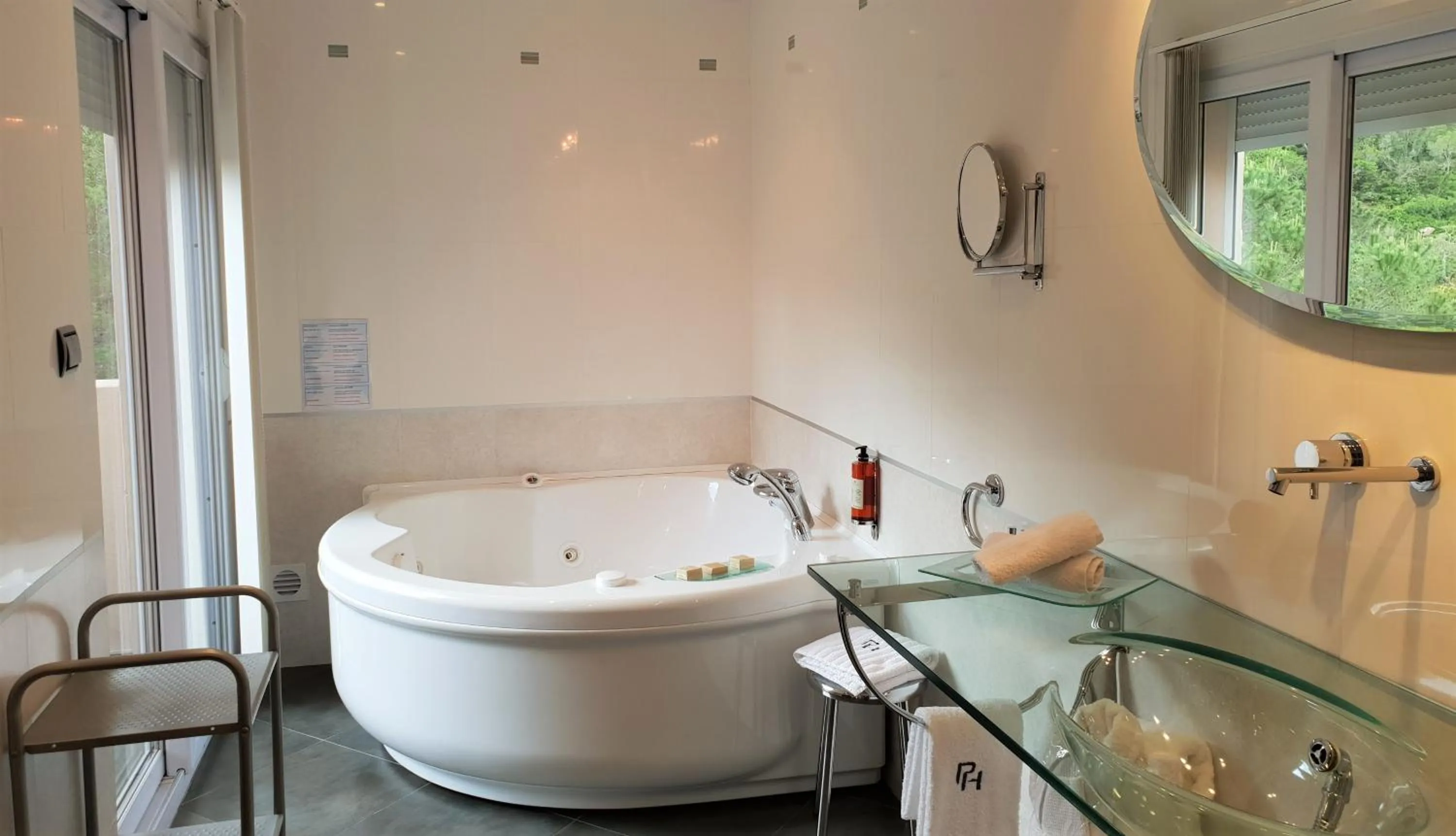 Bathroom in Private Hôtel - Adults Only