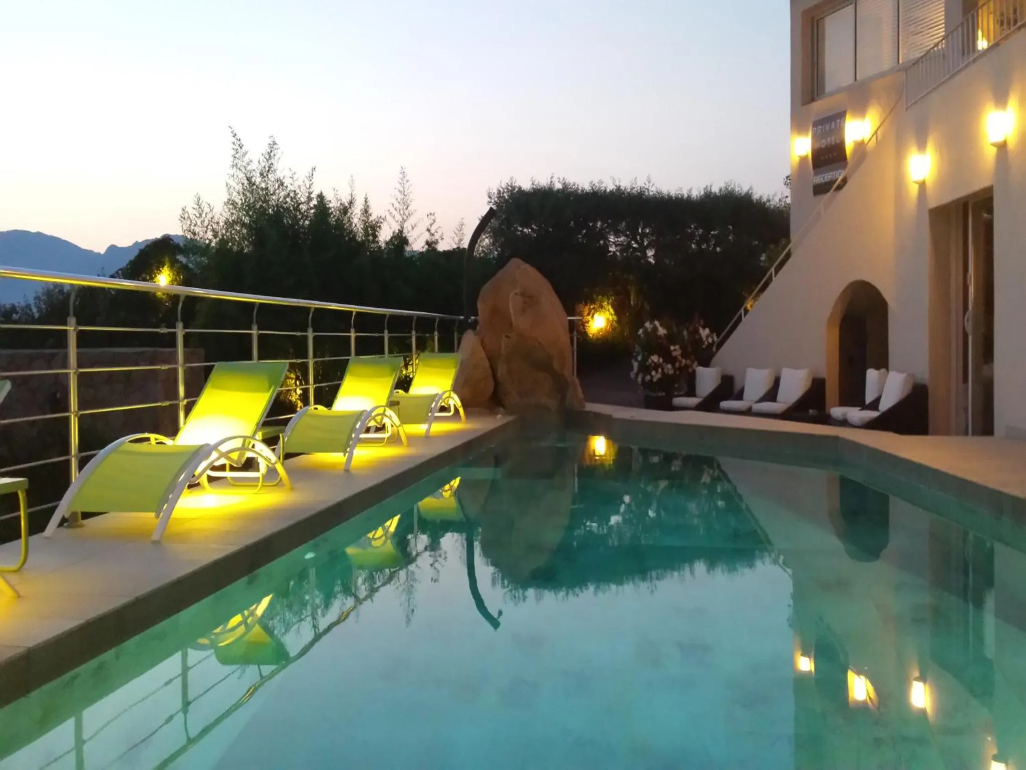 Swimming pool in Private Hôtel - Adults Only