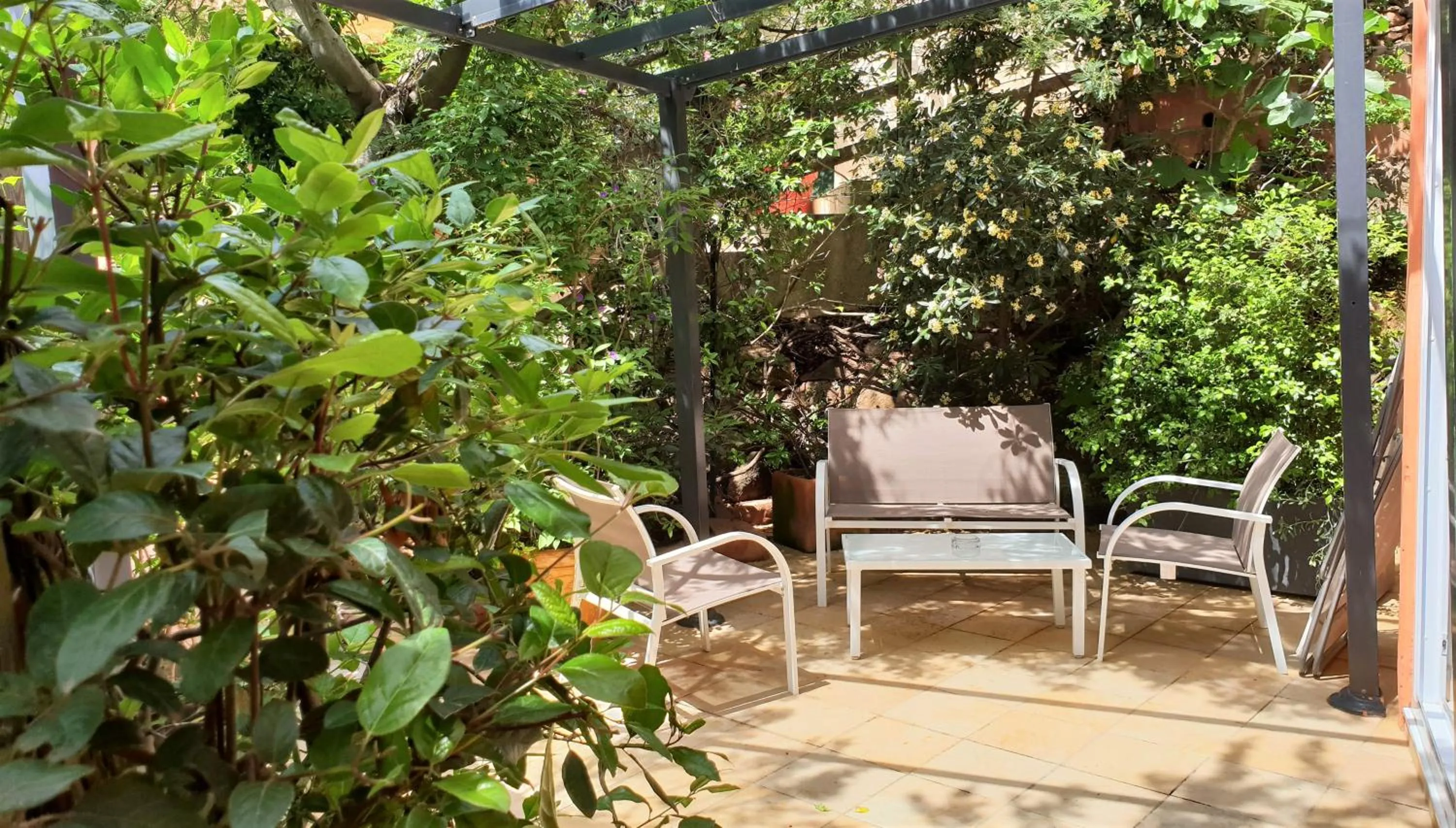 Balcony/Terrace in Private Hôtel - Adults Only