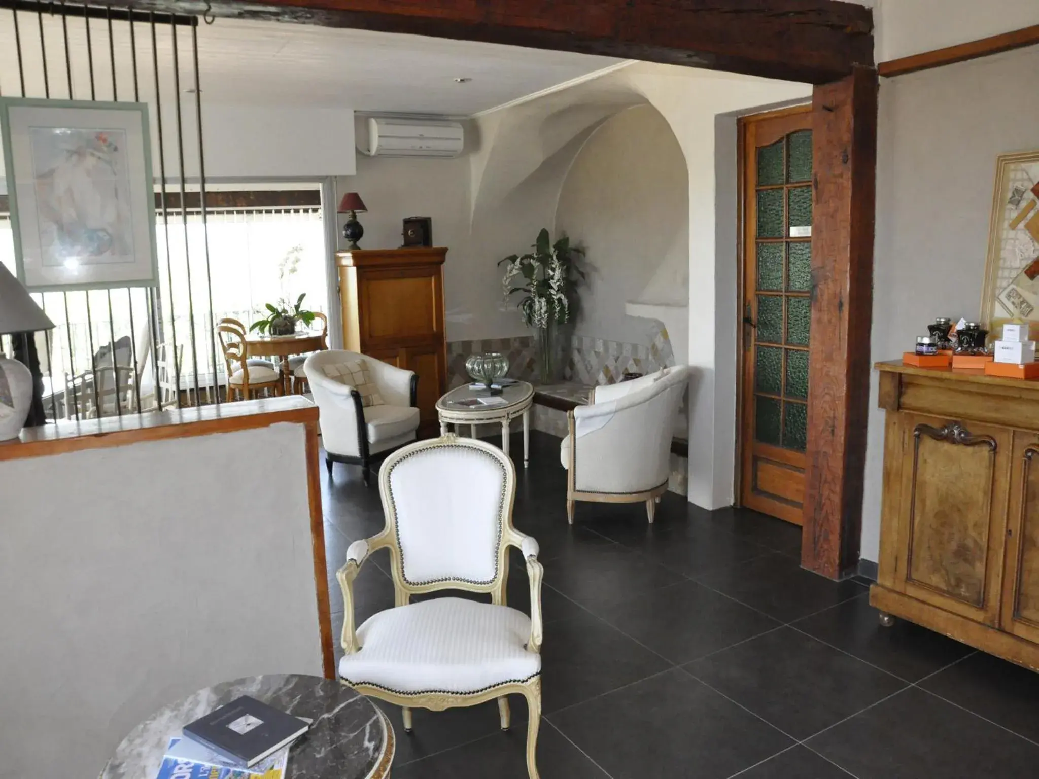 Lobby or reception in Private Hôtel - Adults Only Lobby or reception in Private Hôtel - Adults Only