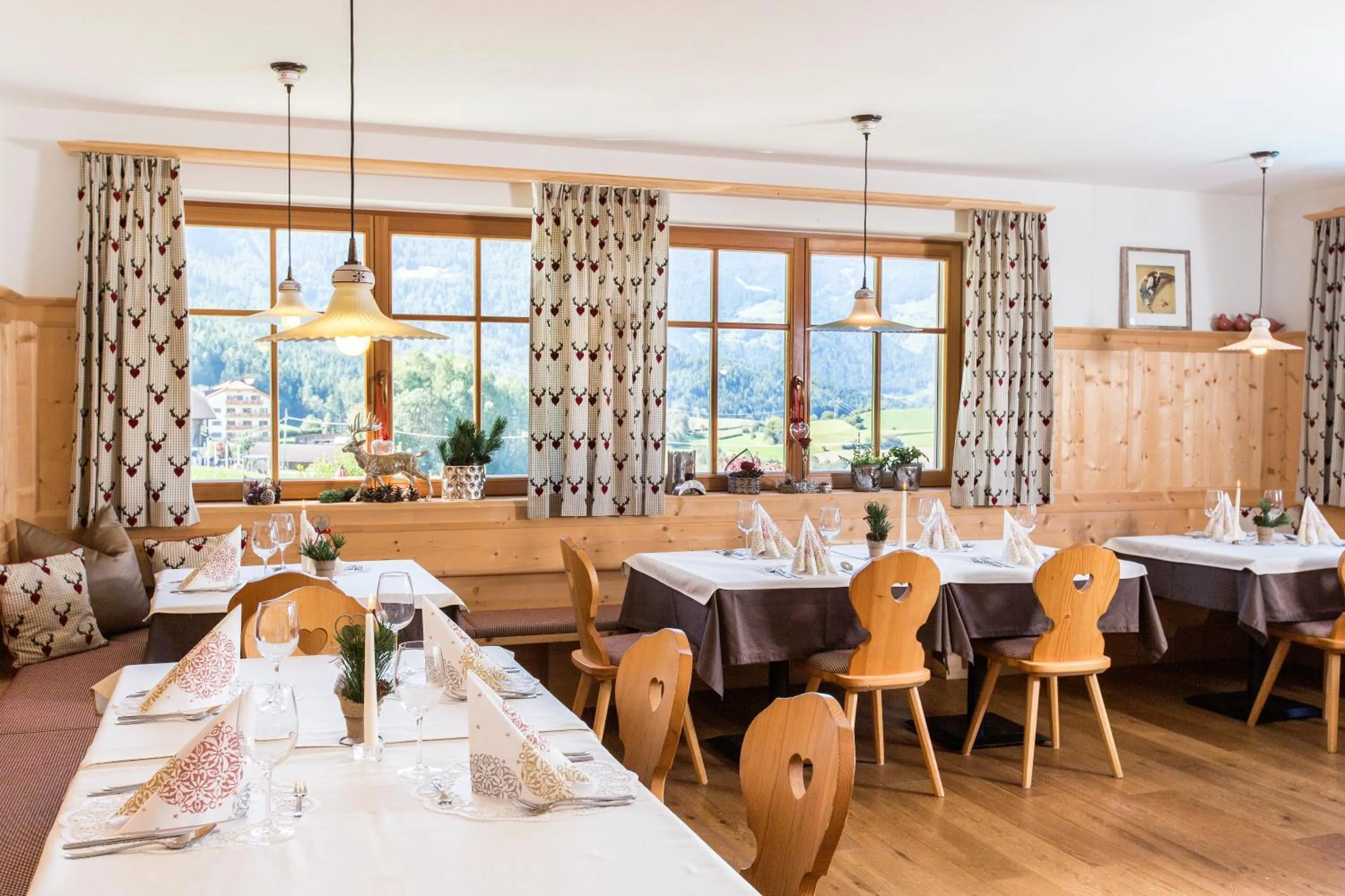 Restaurant/places to eat in Hotel Lindnerhof