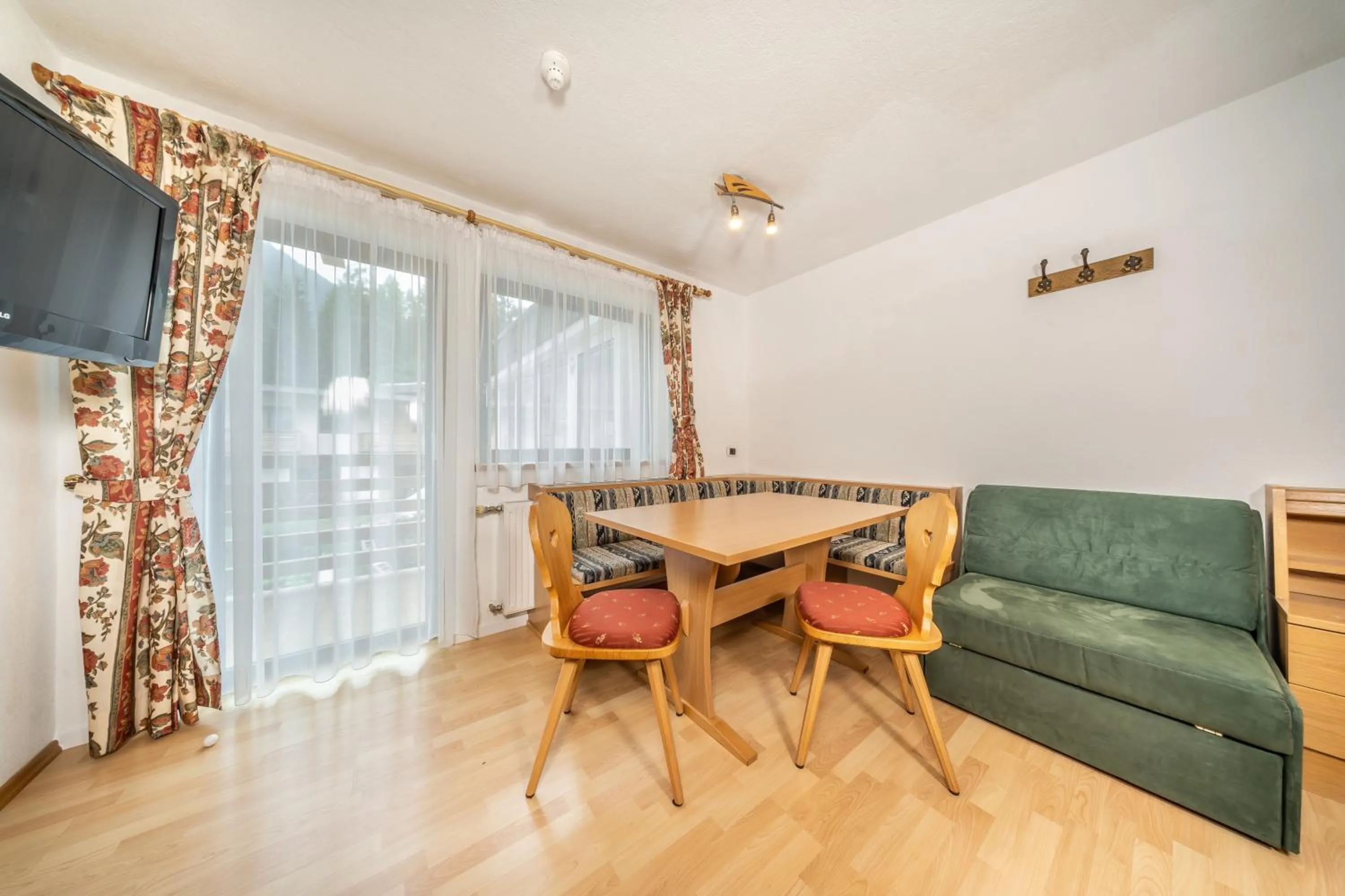 Dining area in Apartments & Garnì Pre Da Nai