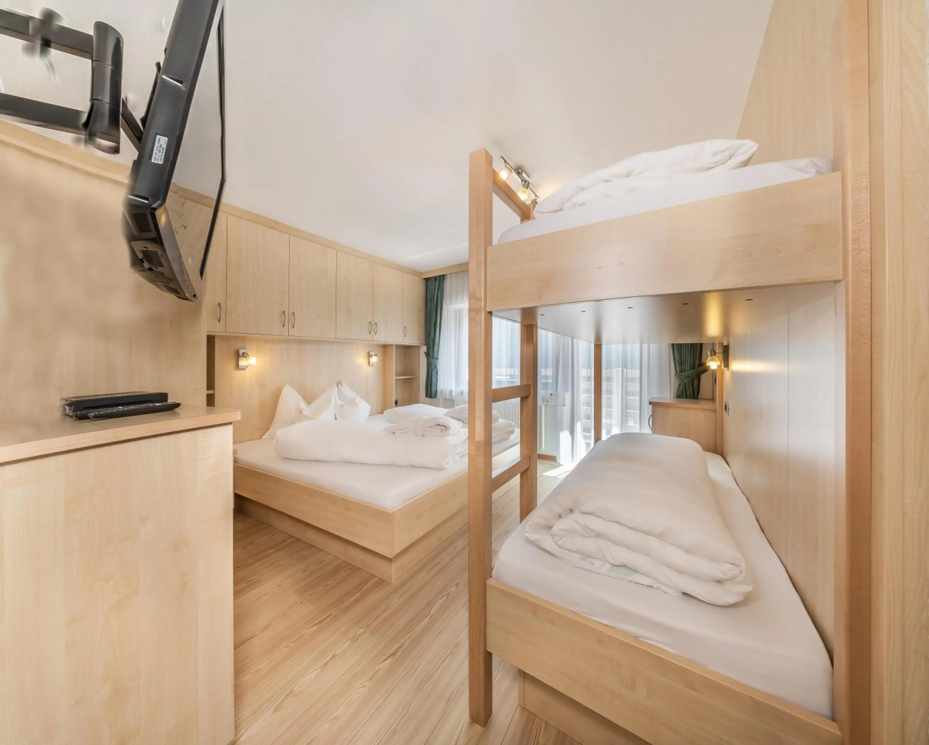 Bedroom, Bed in Apartments & Garnì Pre Da Nai