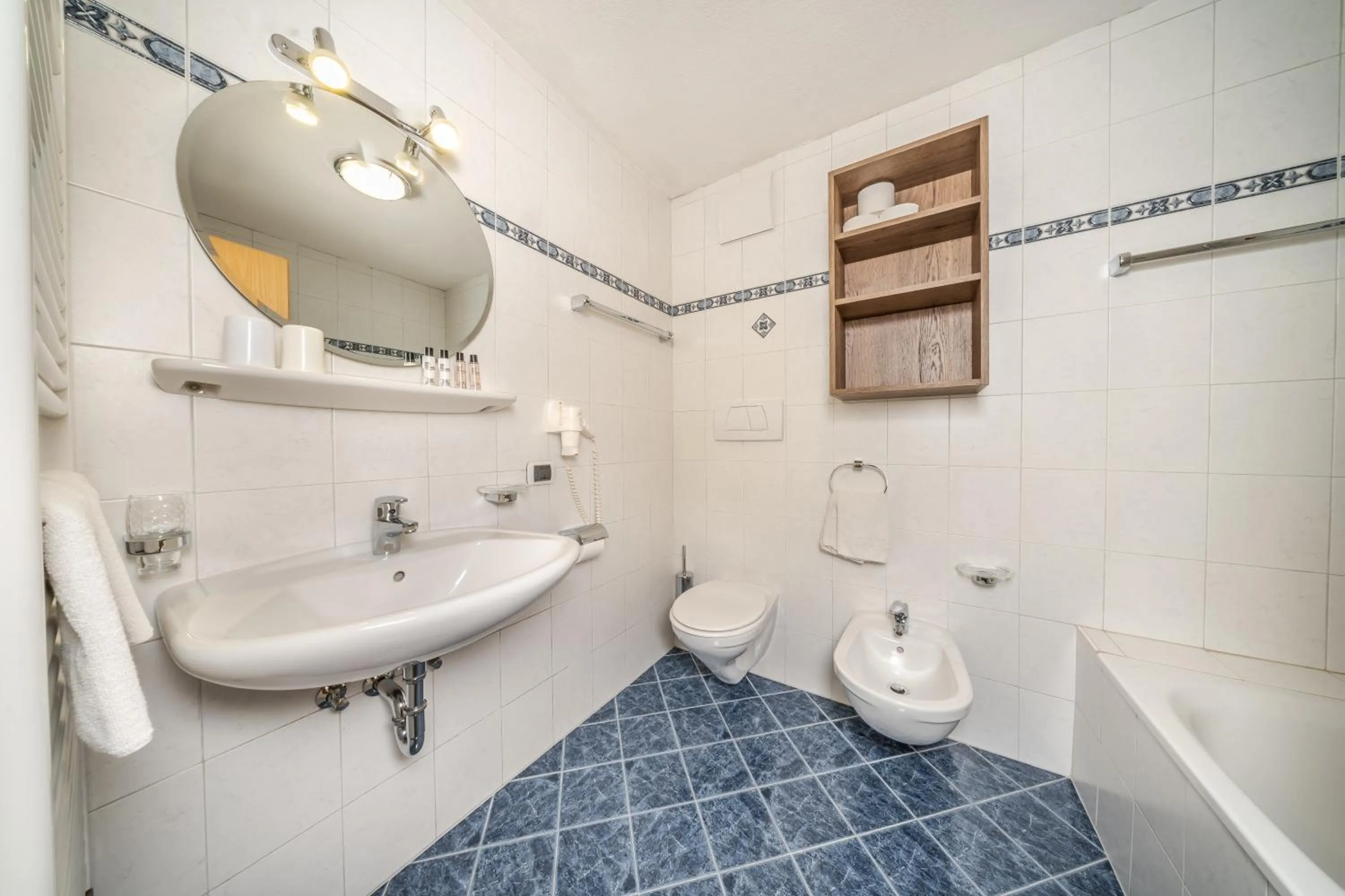 Bathroom in Apartments & Garnì Pre Da Nai
