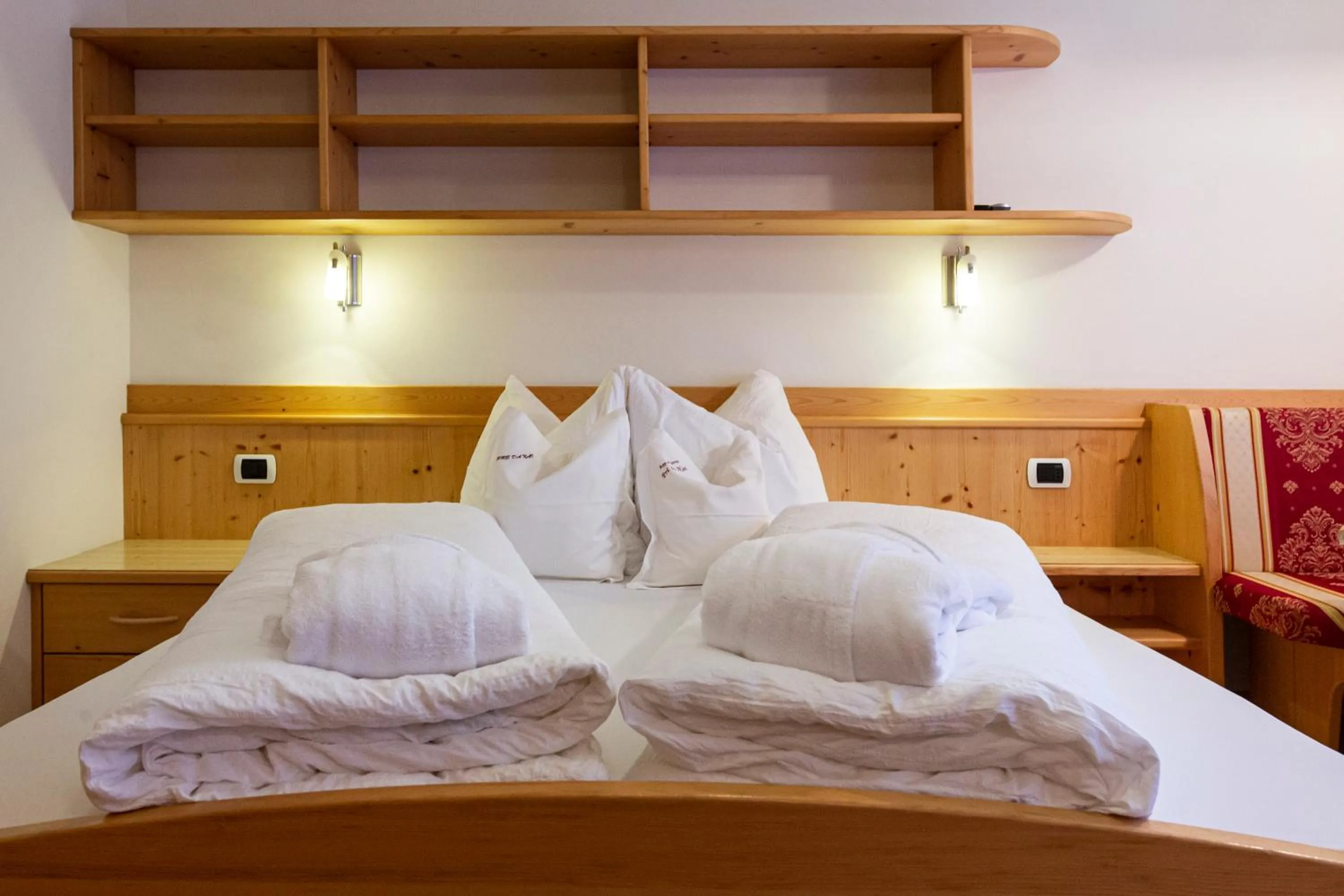 Bed in Apartments & Garnì Pre Da Nai