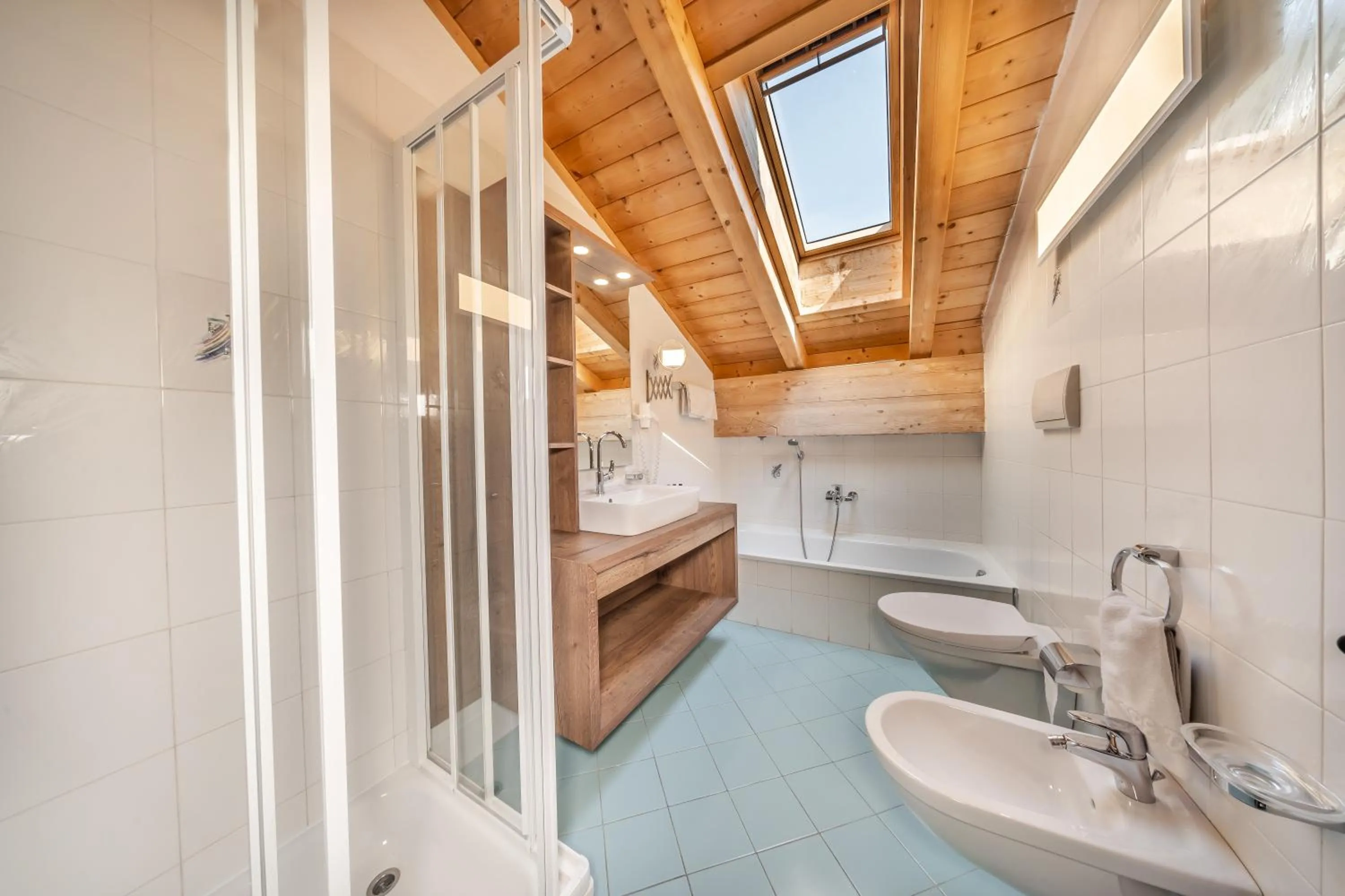 Shower in Apartments & Garnì Pre Da Nai