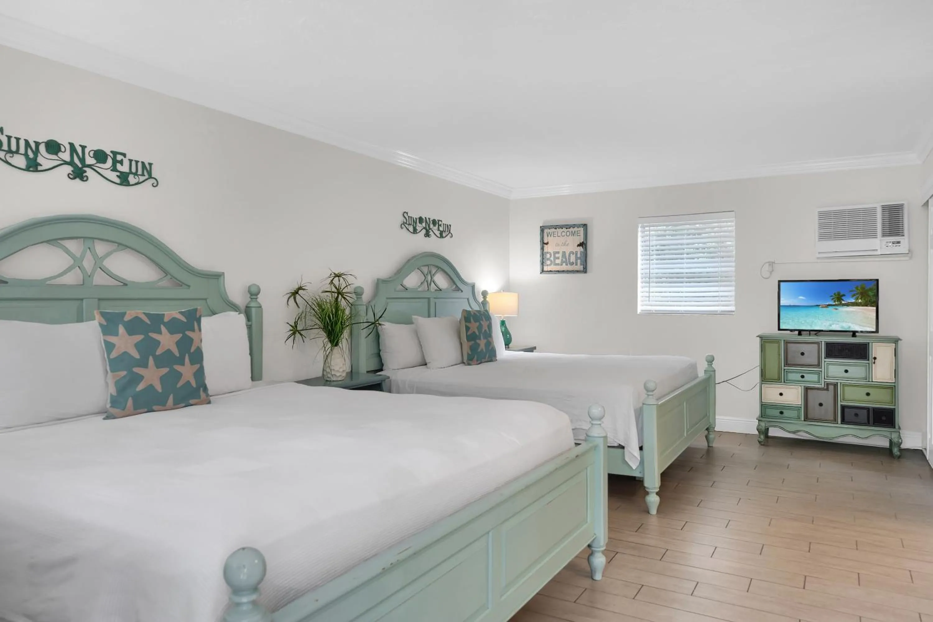 Bedroom, Bed in Atlantic Bay Resort