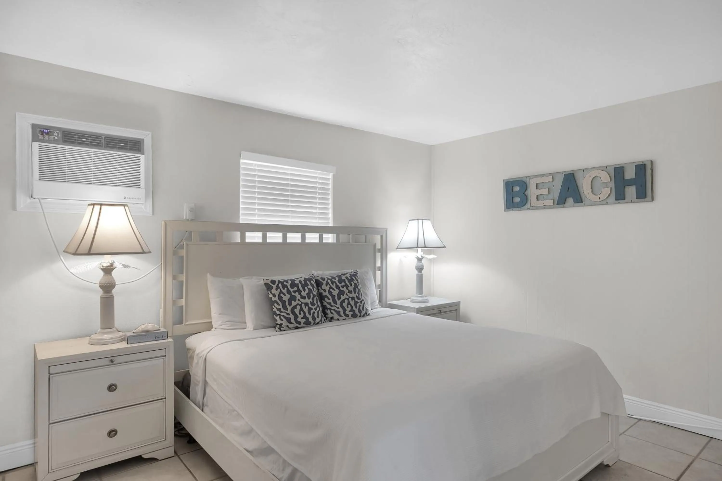 Bedroom, Bed in Atlantic Bay Resort