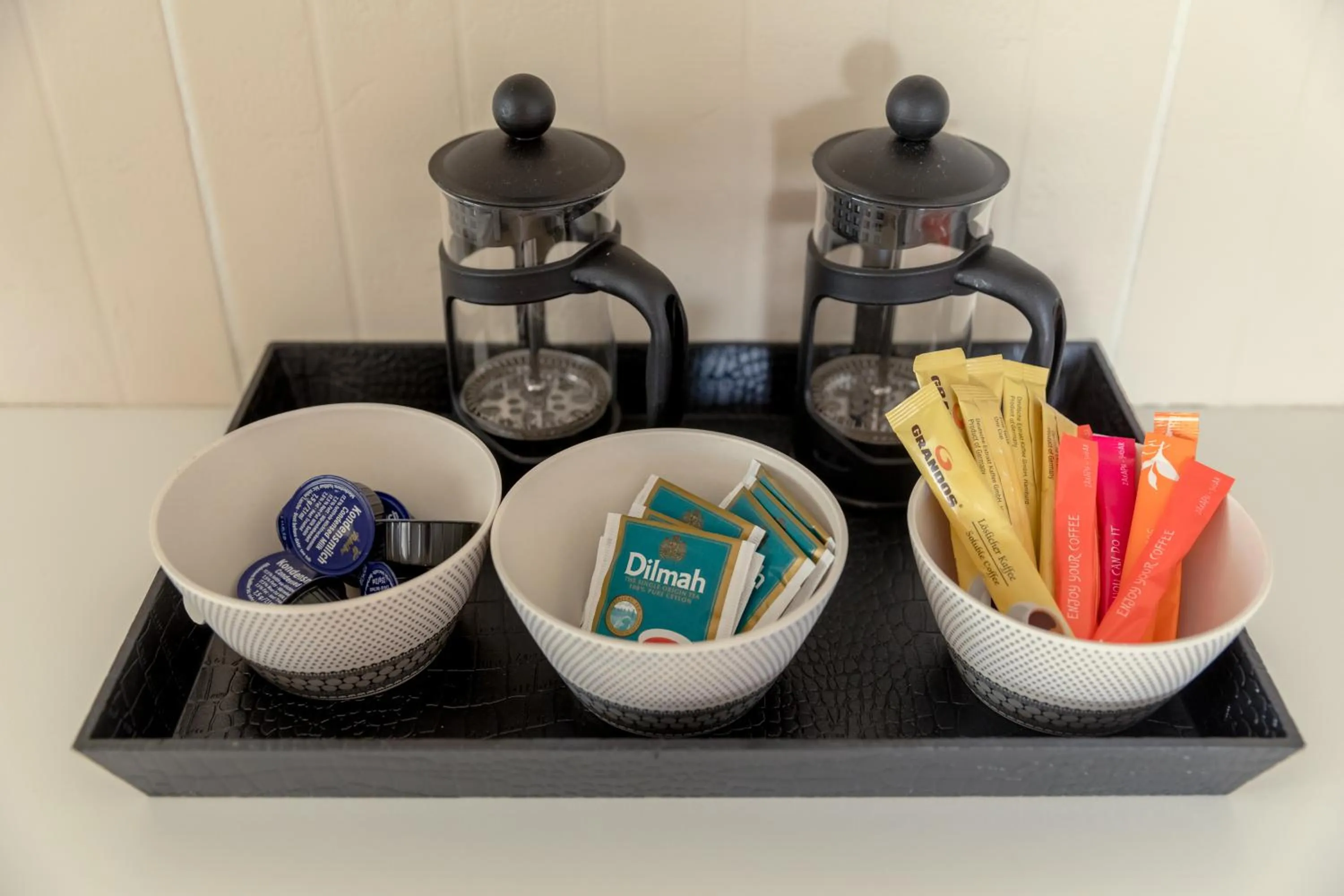 Coffee/tea facilities in Oceania Bay Village