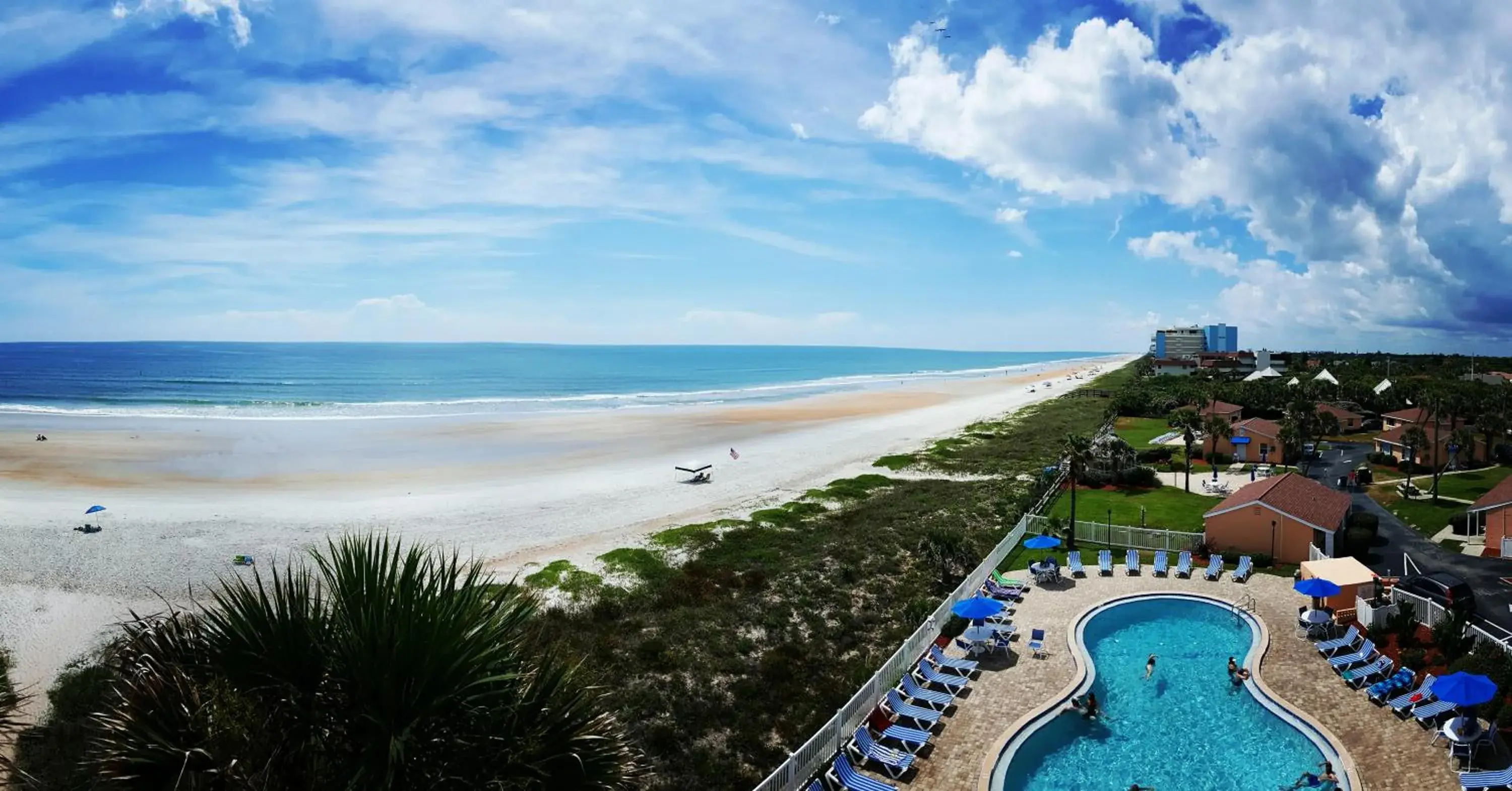 Pool View in Coral Sands Inn