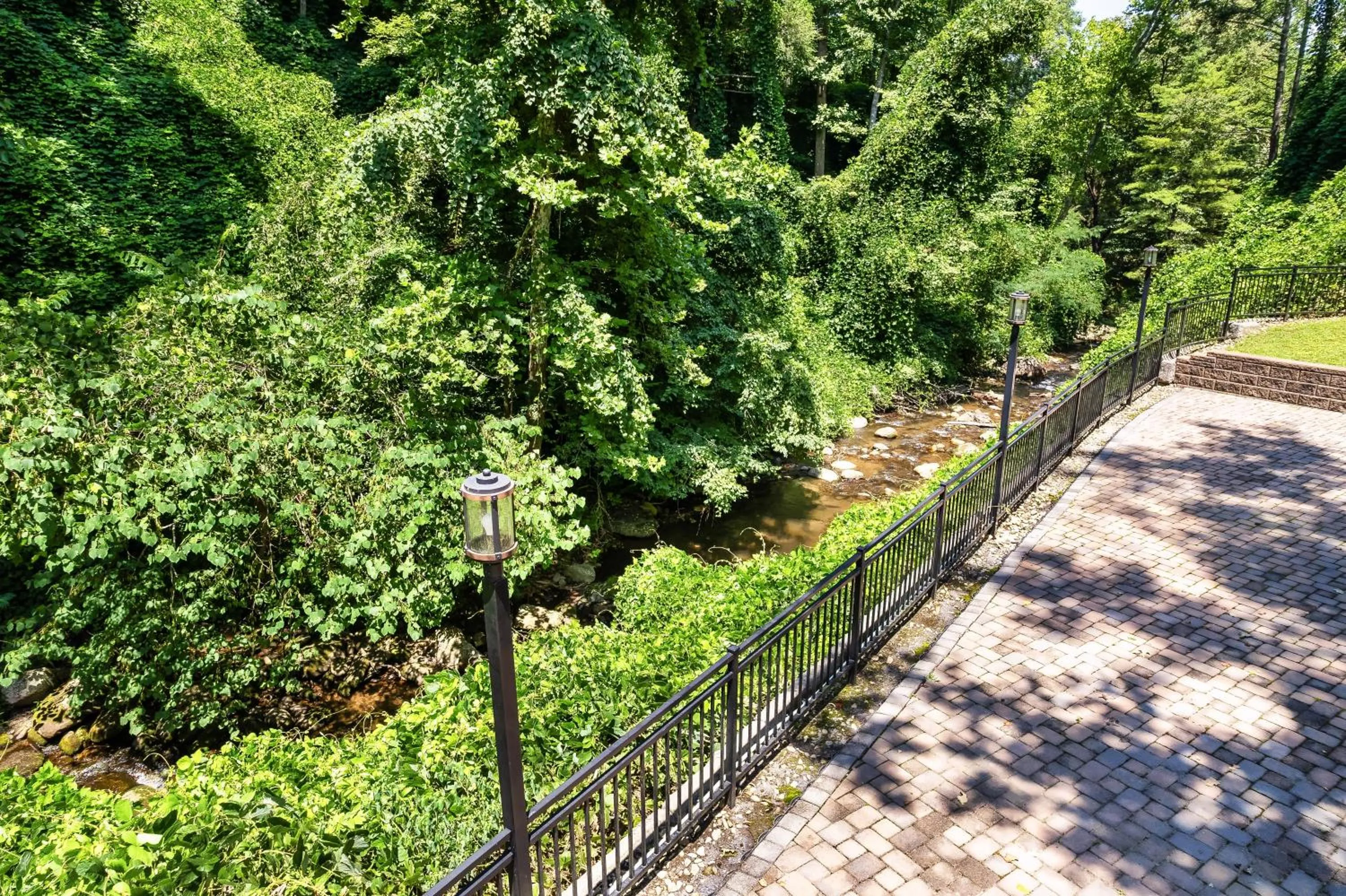 Gatlinburg Town Square
