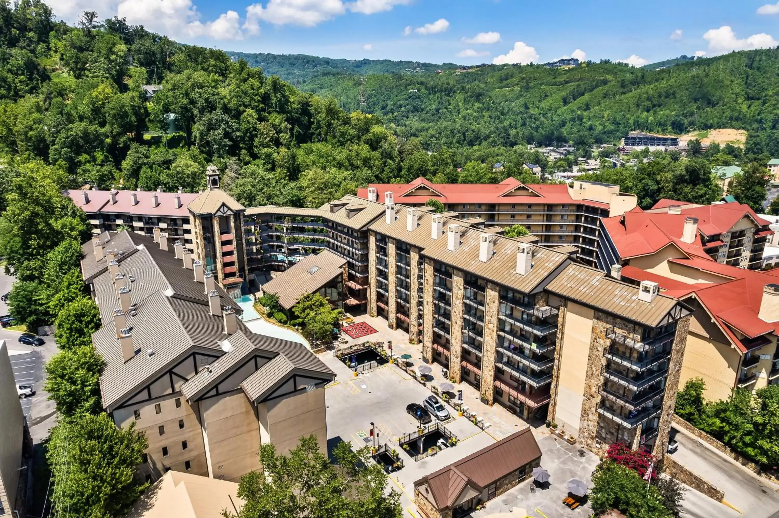 Property building in Gatlinburg Town Square Property building in Gatlinburg Town Square