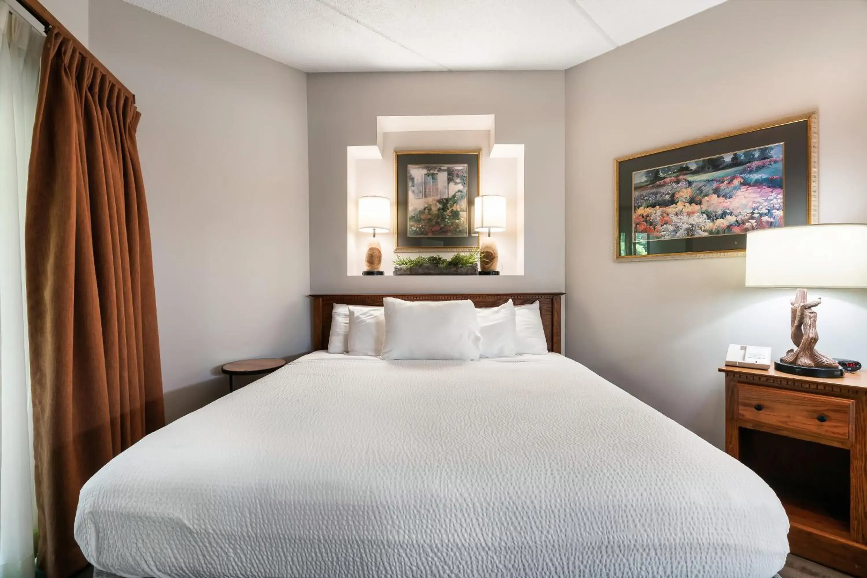 Bed in Gatlinburg Town Square Bed in Gatlinburg Town Square