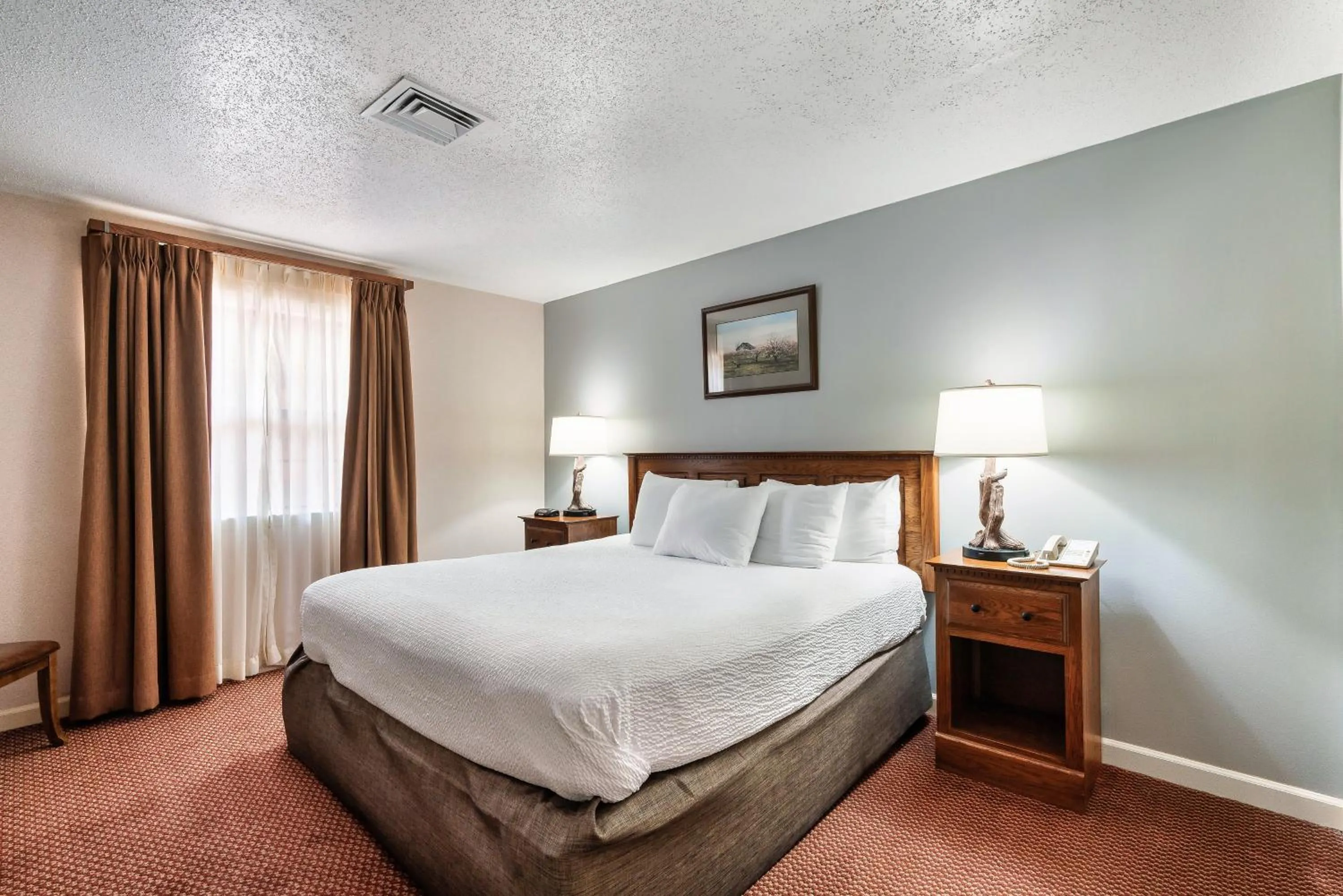 Bed in Gatlinburg Town Square