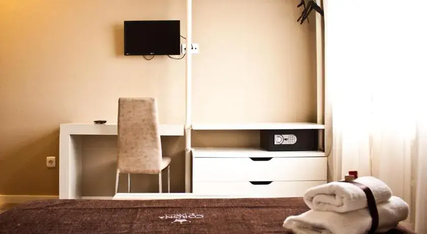 Single Room in Hotel Corona de Galicia Single Room in Hotel Corona de Galicia