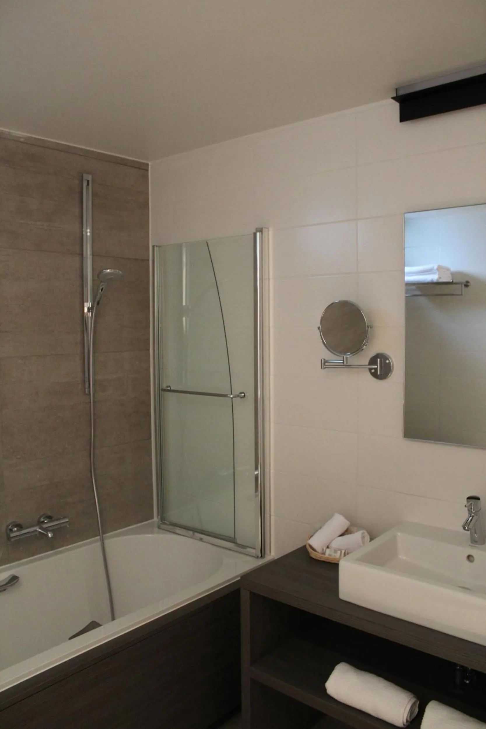 Bathroom in Hotel Astel