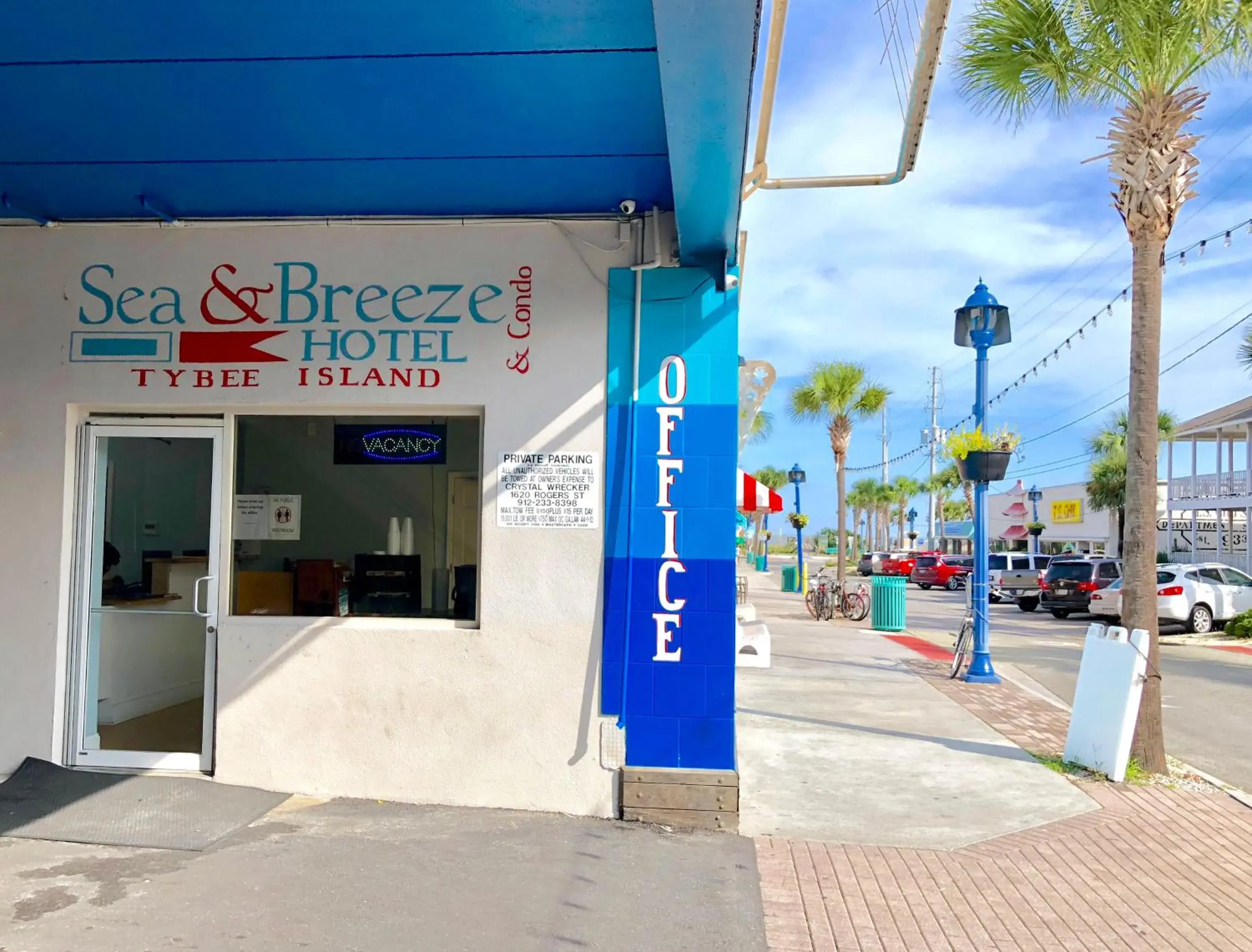 Facade/entrance in Sea and Breeze Hotel and Condo Facade/entrance in Sea and Breeze Hotel and Condo