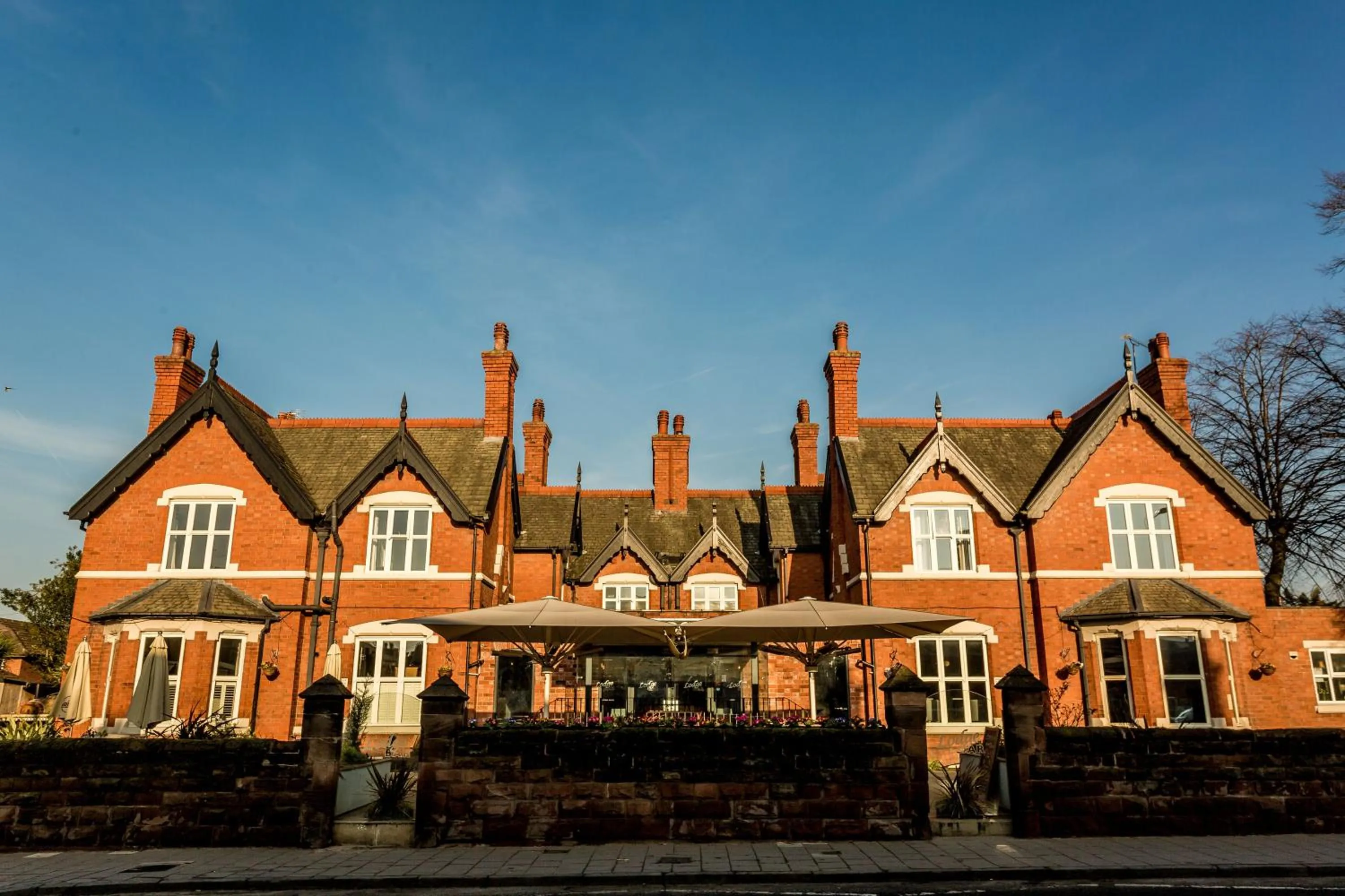 Facade/entrance in Bawn Lodge