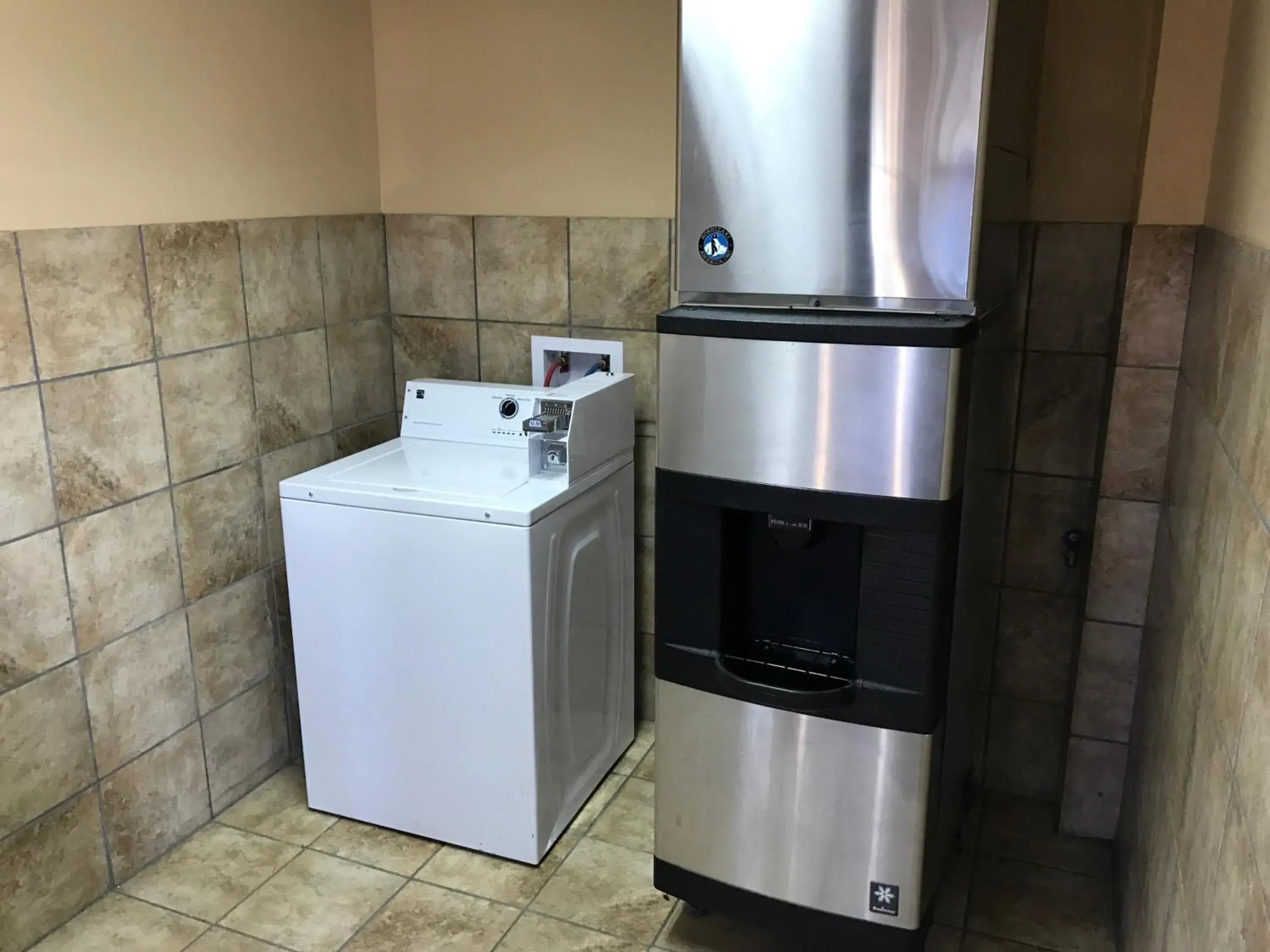 Area and facilities in Legacy Inn - Gallatin Area and facilities in Legacy Inn - Gallatin