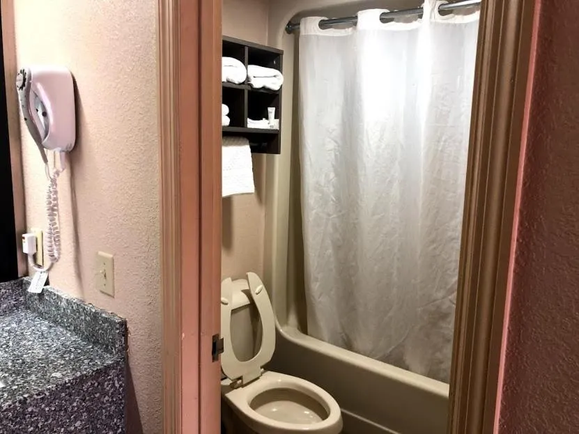 Legacy Inn - Gallatin