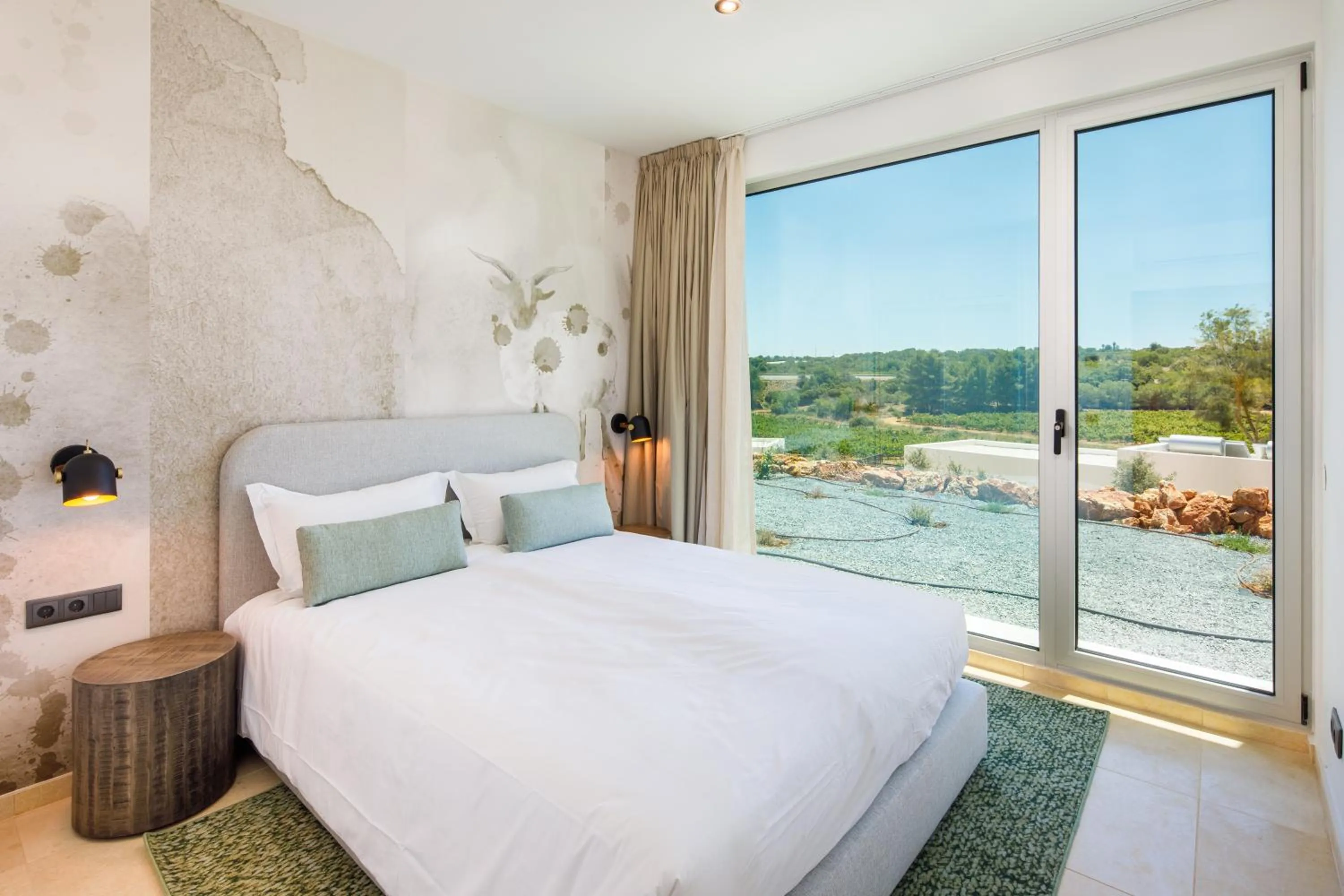 Studio with Vineyard View in Quinta dos Vales Wine Estate