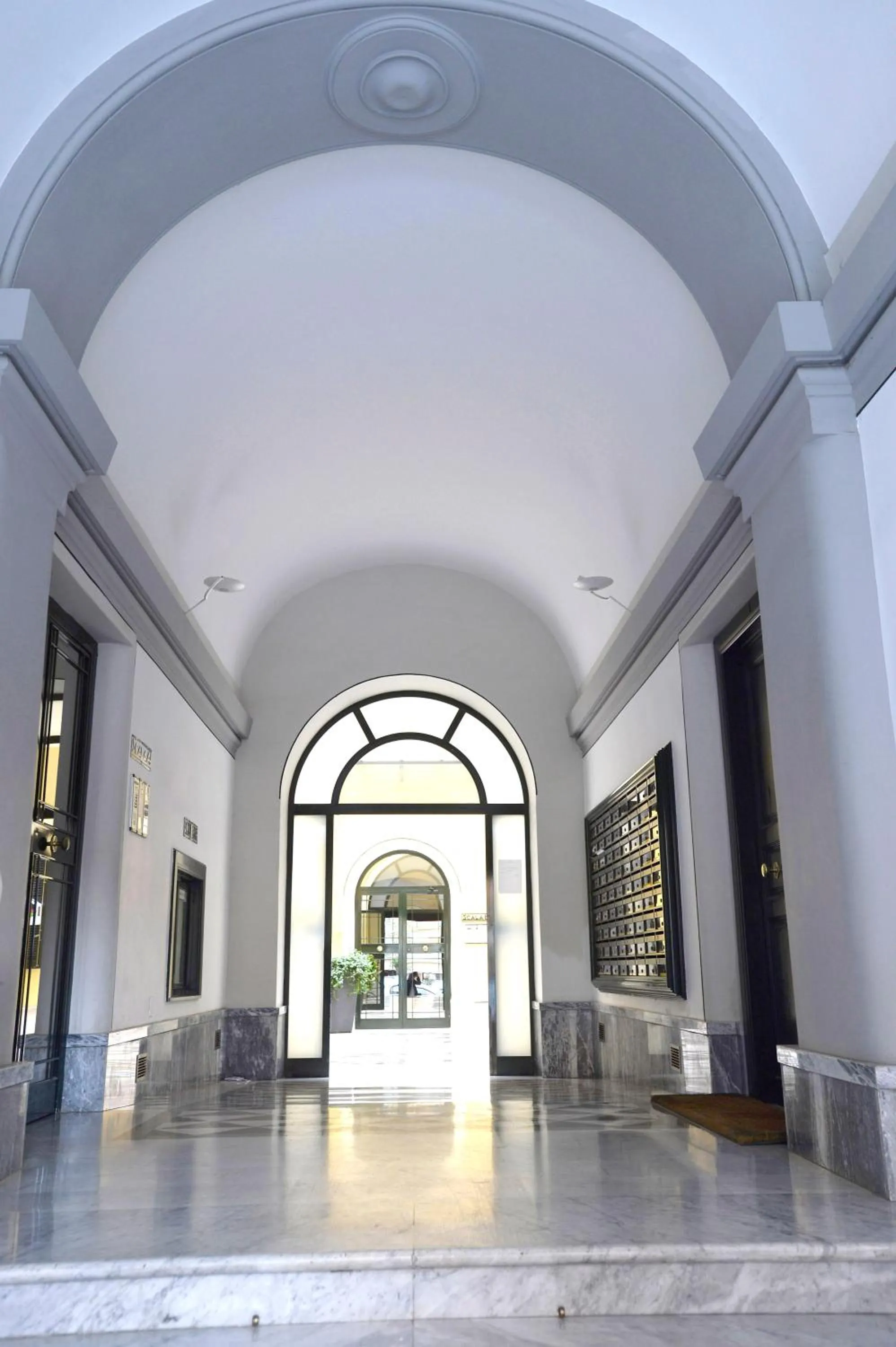 Property building in MECENATE DELUXE COLOSSEUM