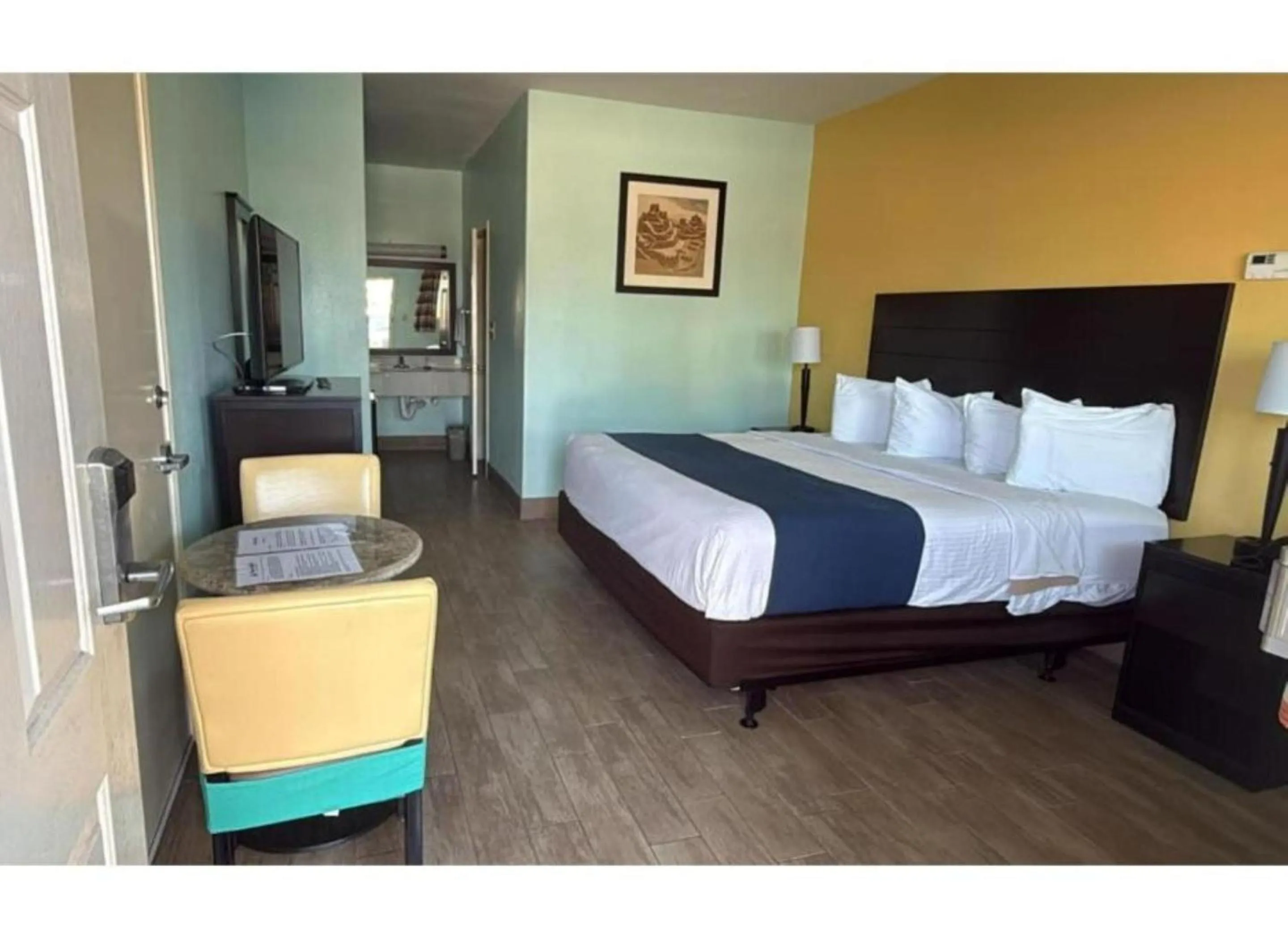 Bedroom, Bed in The Island Hotel Near Beach Port Aransas