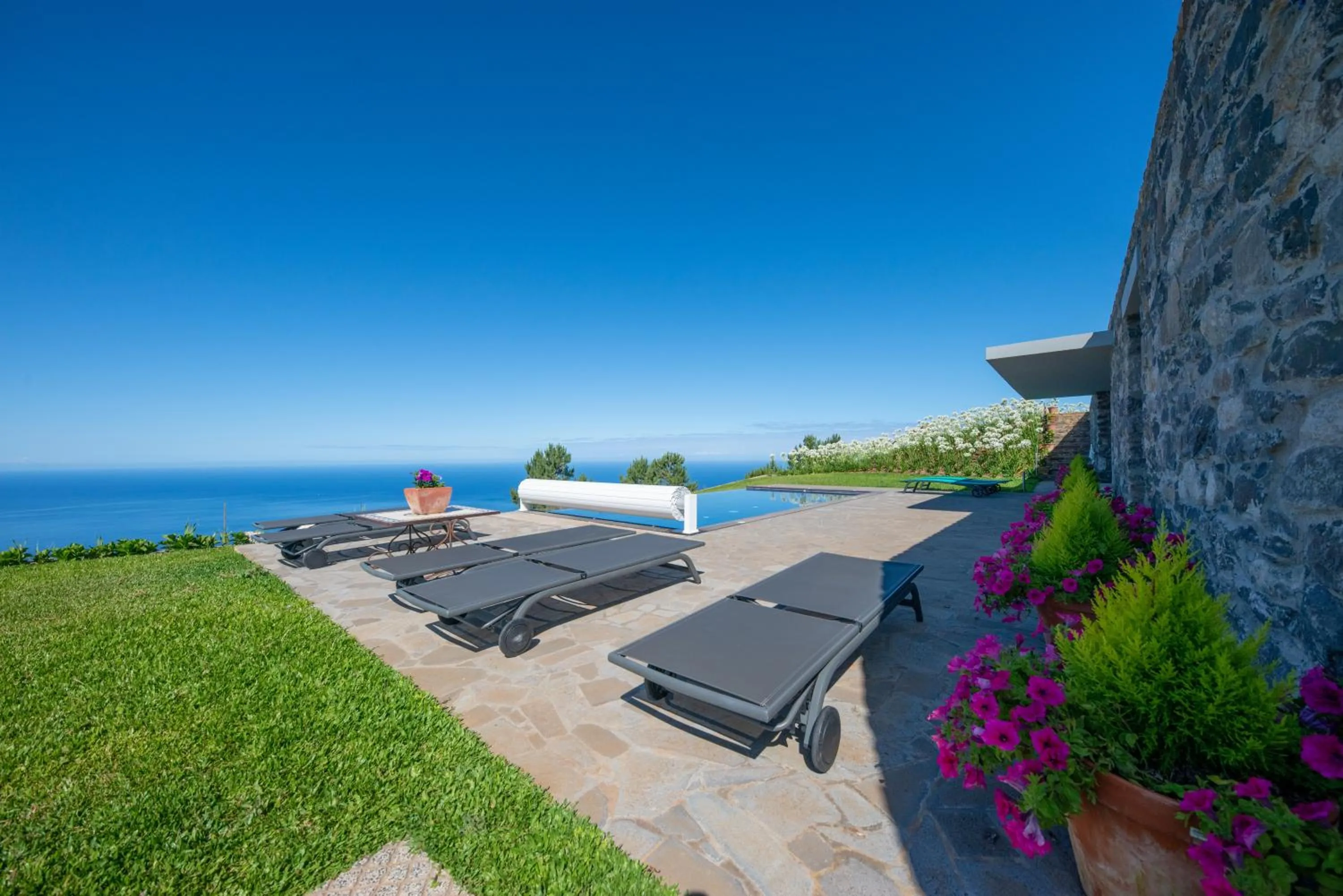 Swimming pool in OurMadeira - Quinta Inácia