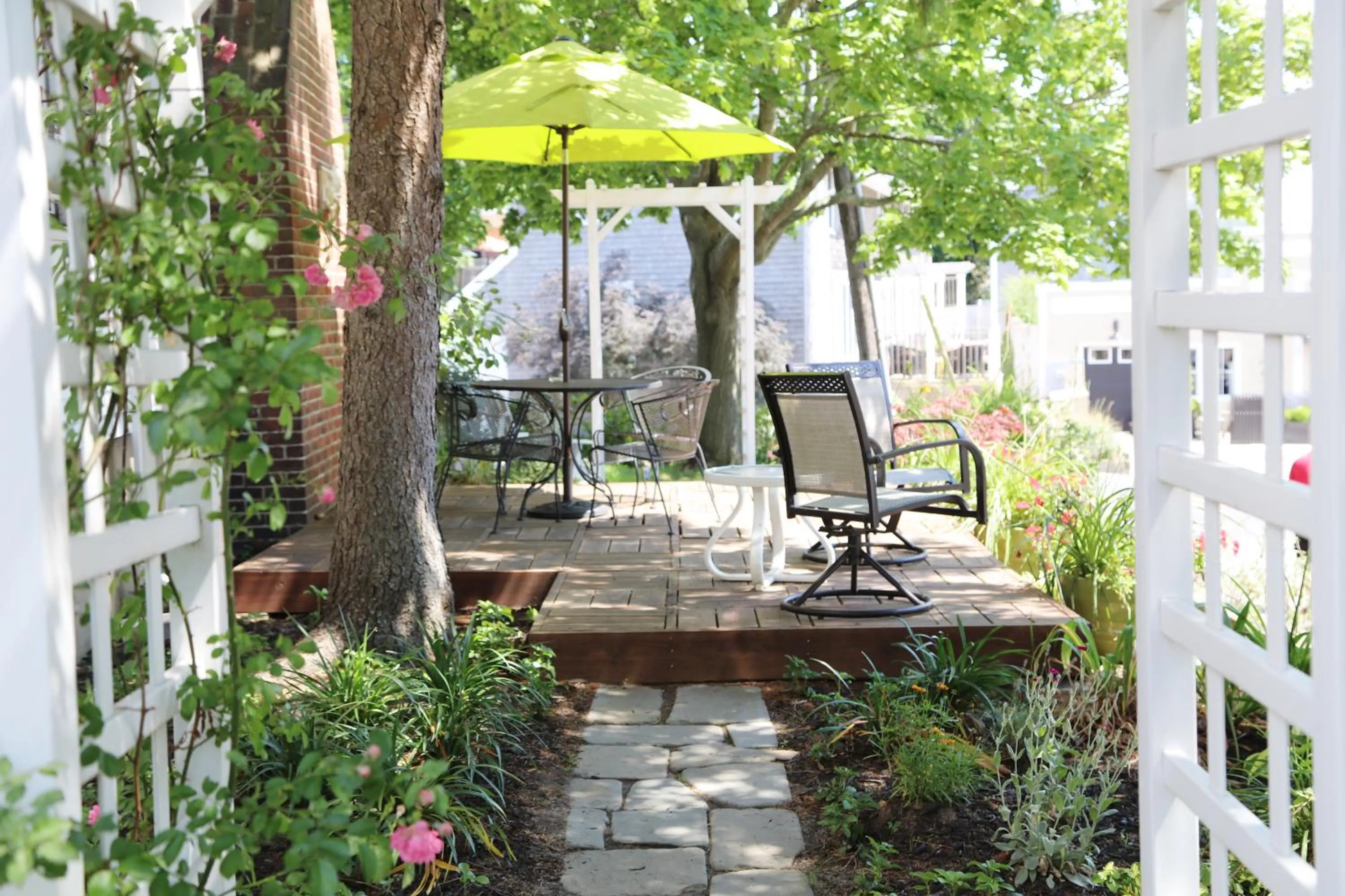 Garden in The John Randall House