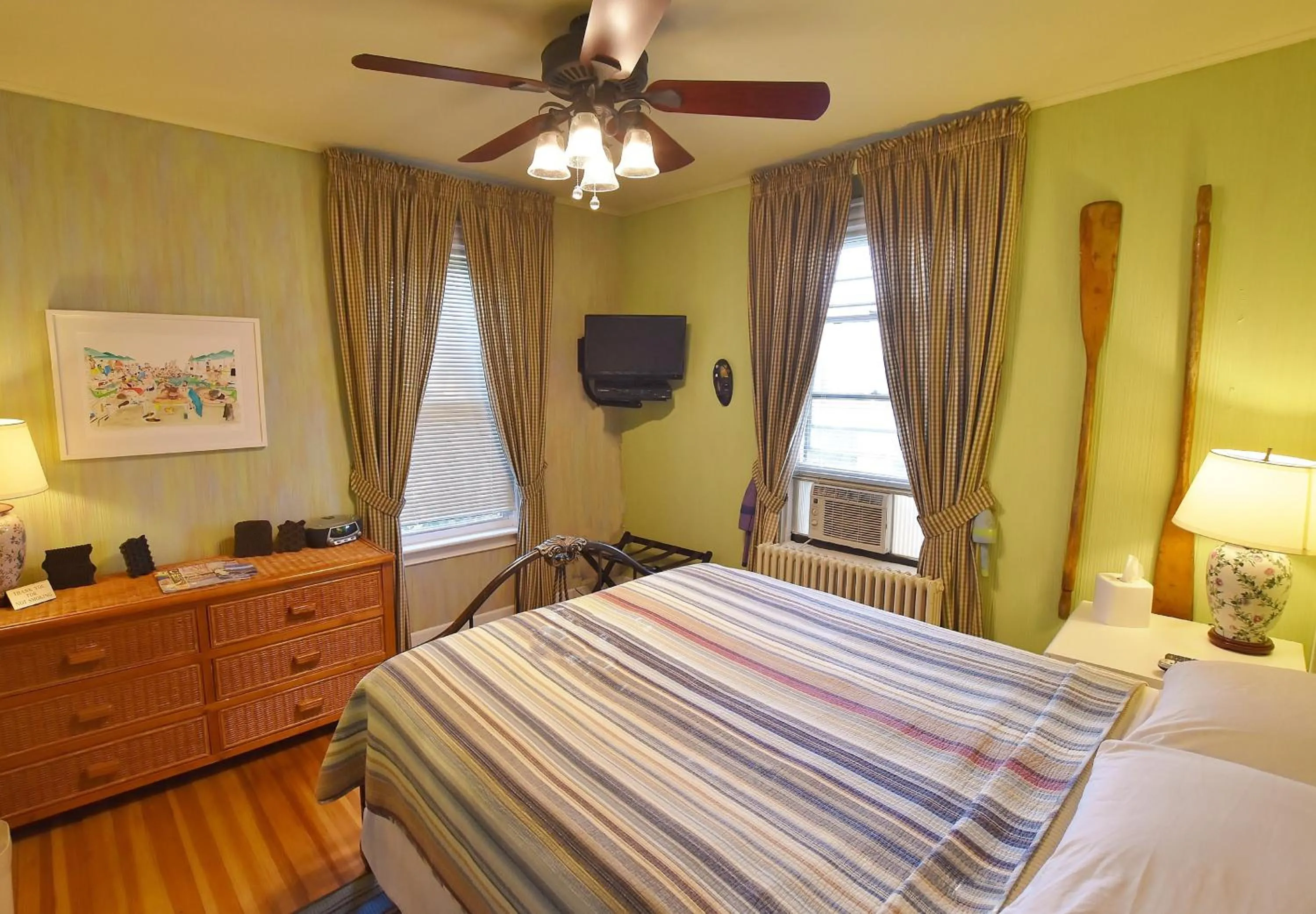 Bedroom, Bed in The John Randall House