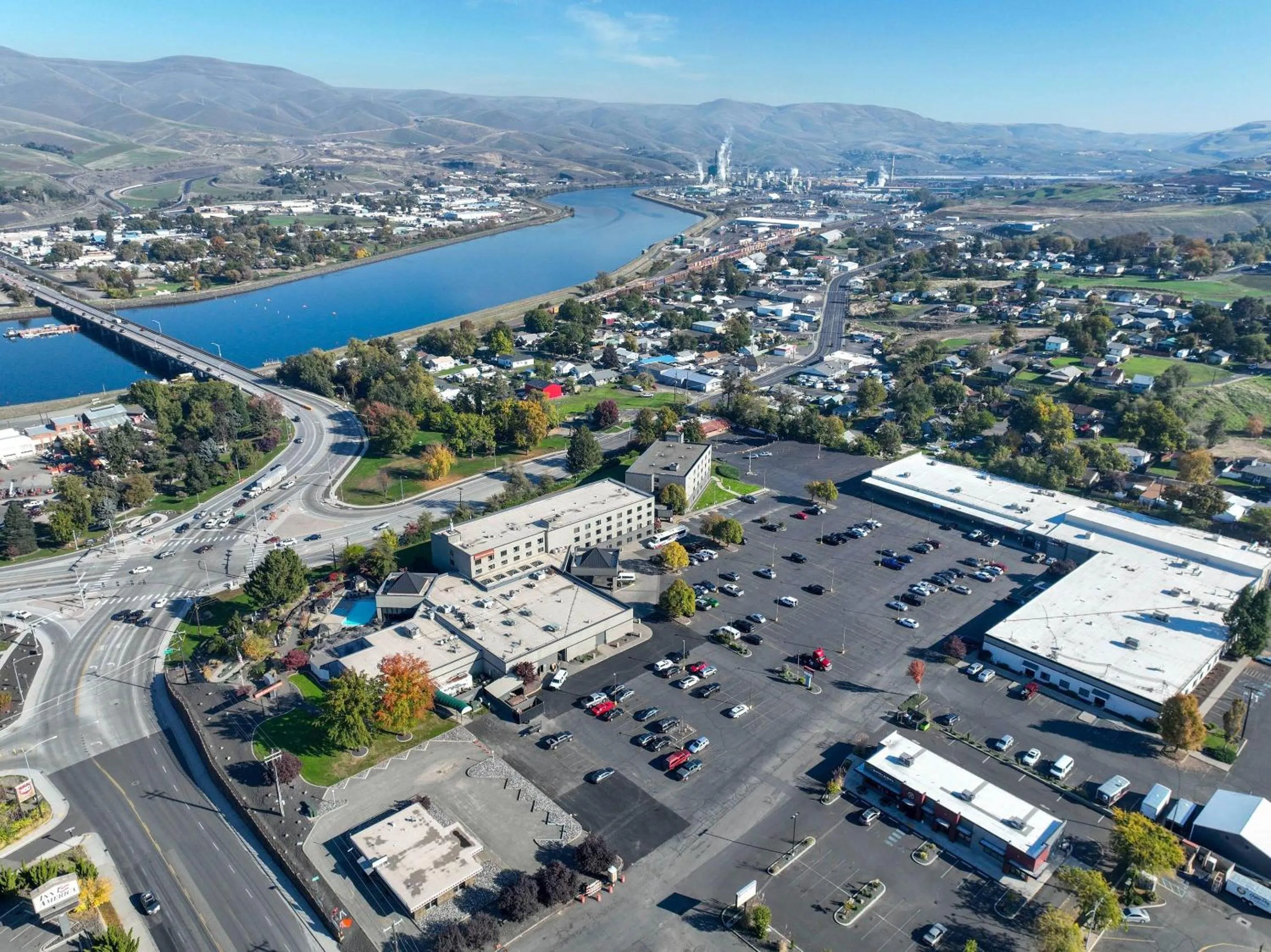 Property building in Hells Canyon Grand Hotel, an Ascend Collection Hotel