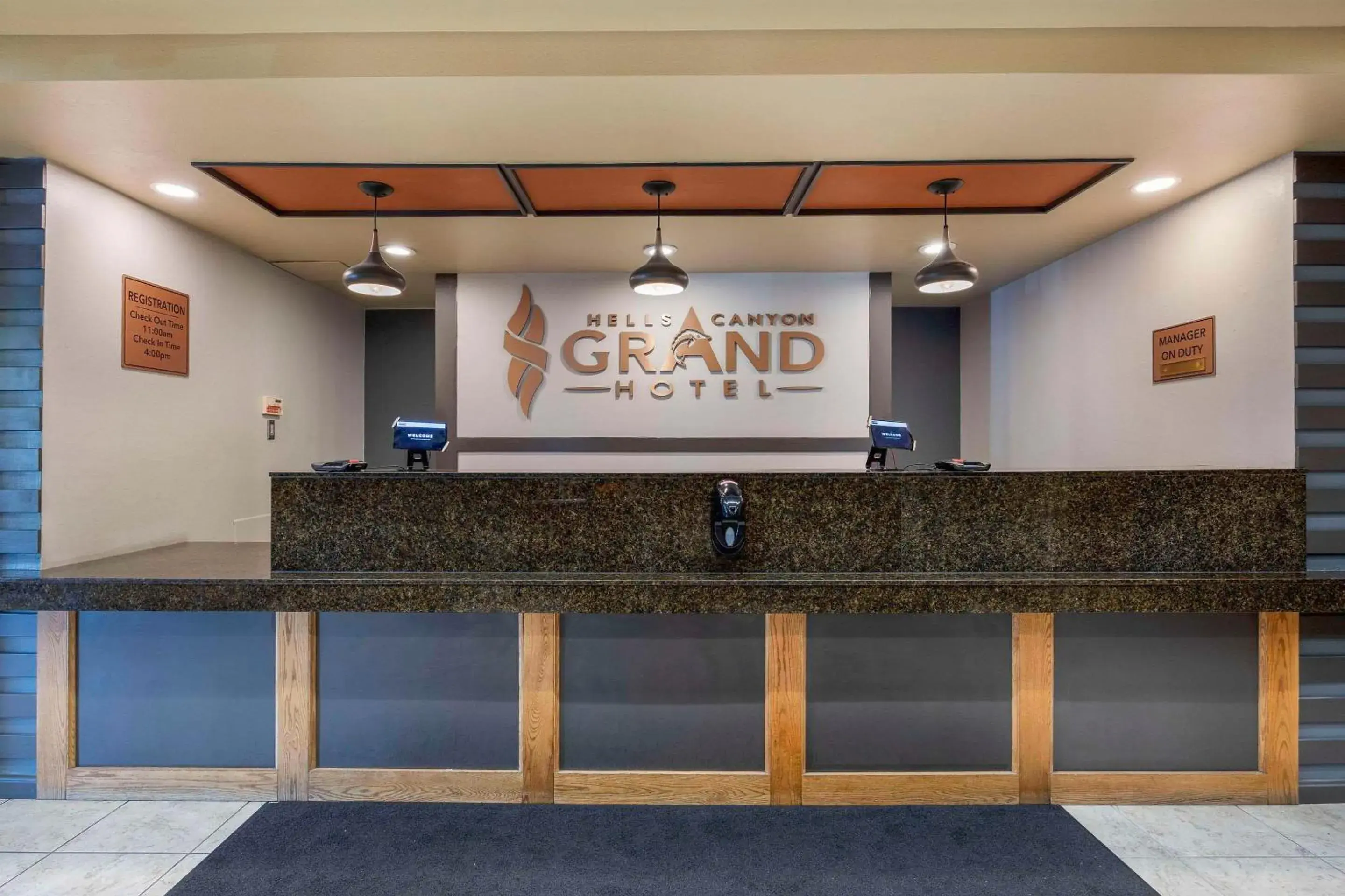 Lobby or reception in Hells Canyon Grand Hotel, an Ascend Collection Hotel Lobby or reception in Hells Canyon Grand Hotel, an Ascend Collection Hotel