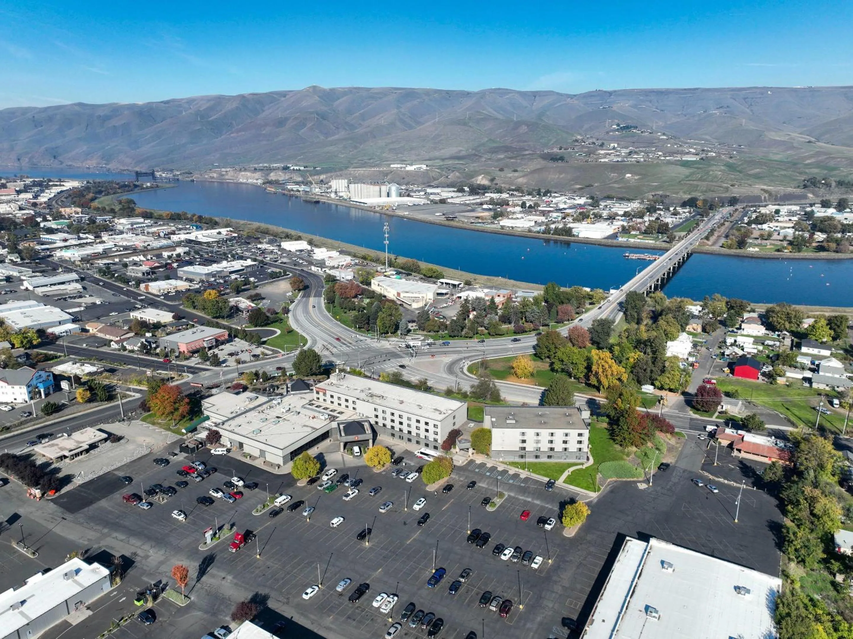 Property building in Hells Canyon Grand Hotel, an Ascend Collection Hotel