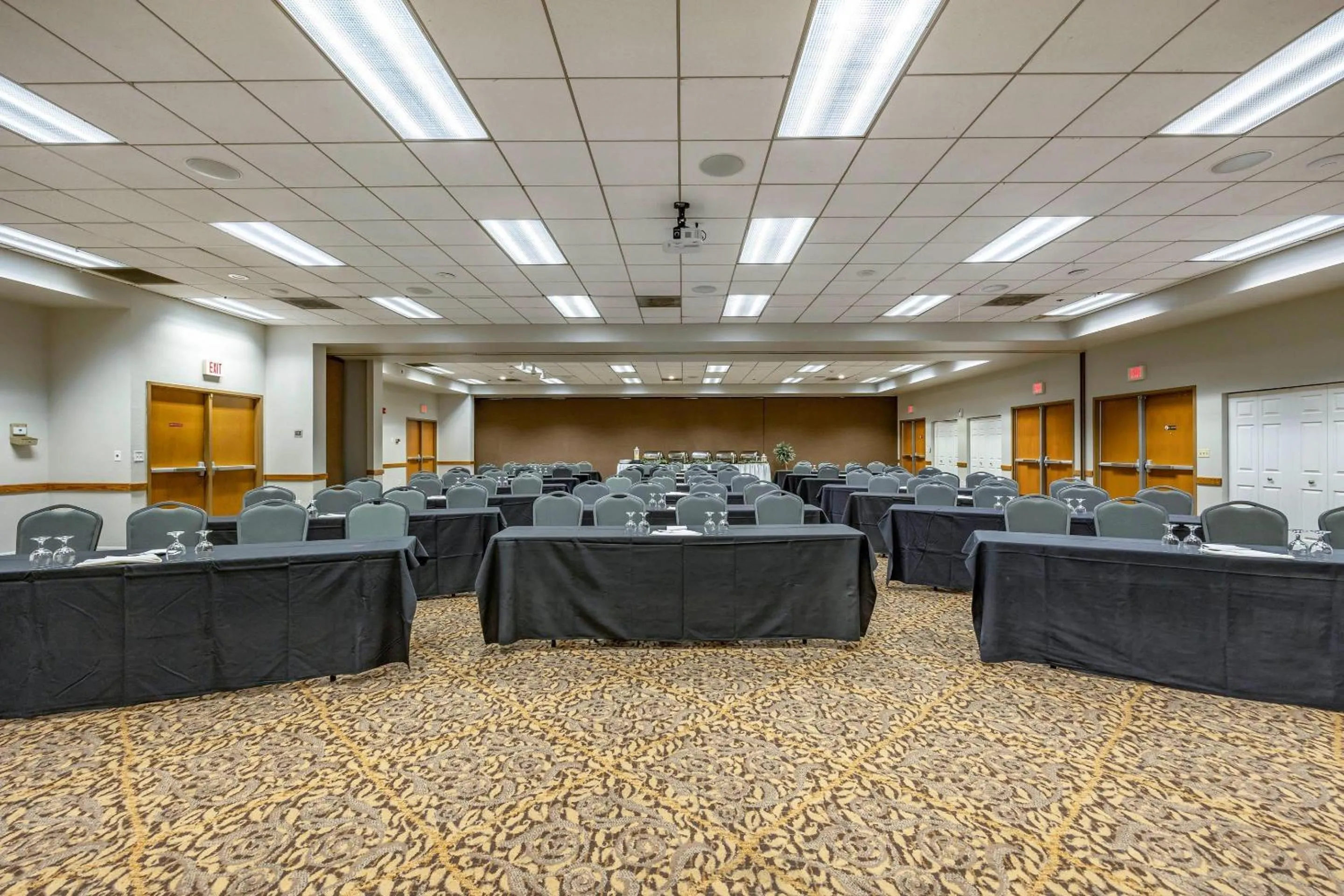 Meeting/conference room in Hells Canyon Grand Hotel, an Ascend Collection Hotel