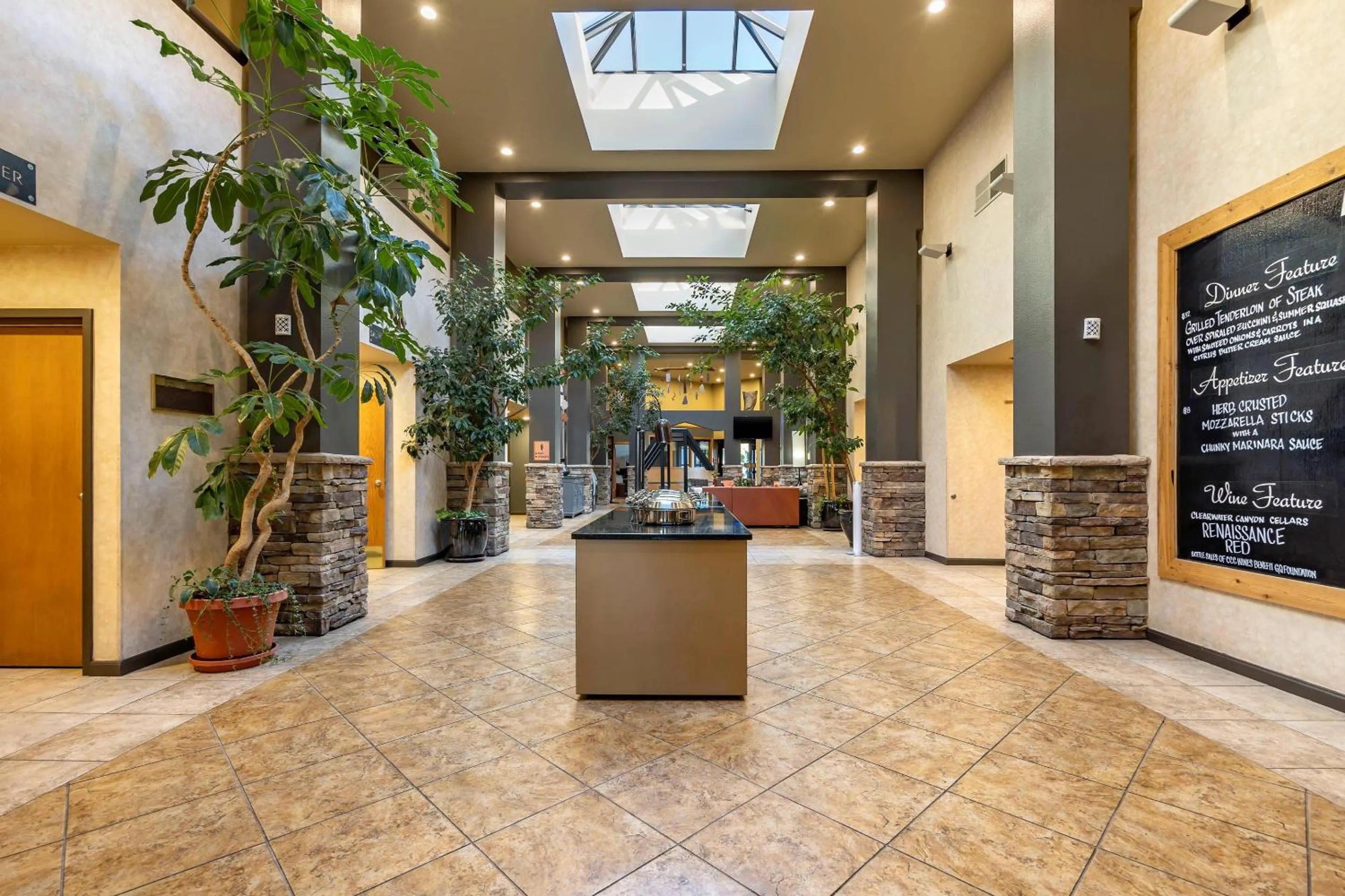 Breakfast in Hells Canyon Grand Hotel, an Ascend Collection Hotel