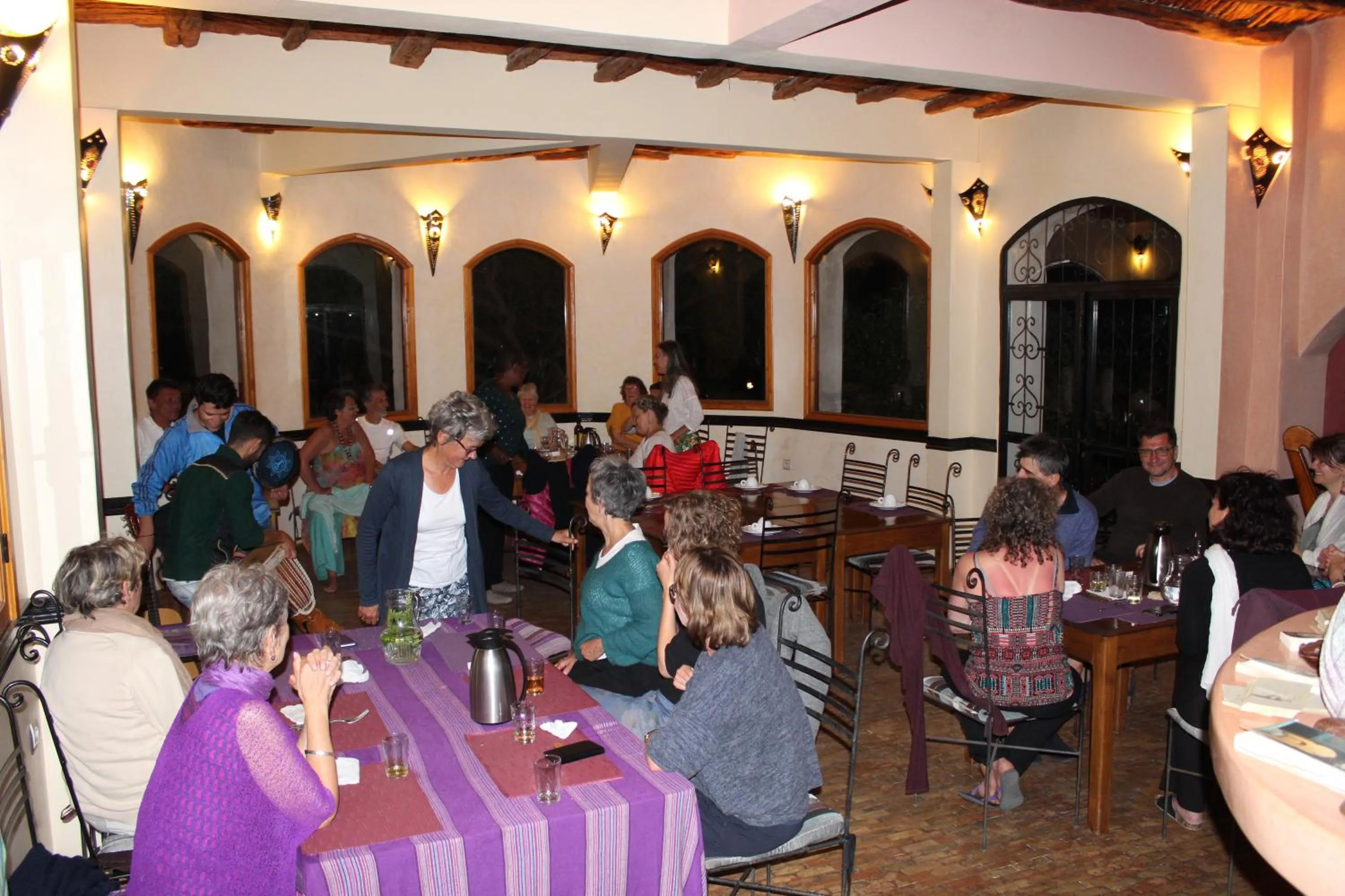 Restaurant/places to eat in Douar Noujoum