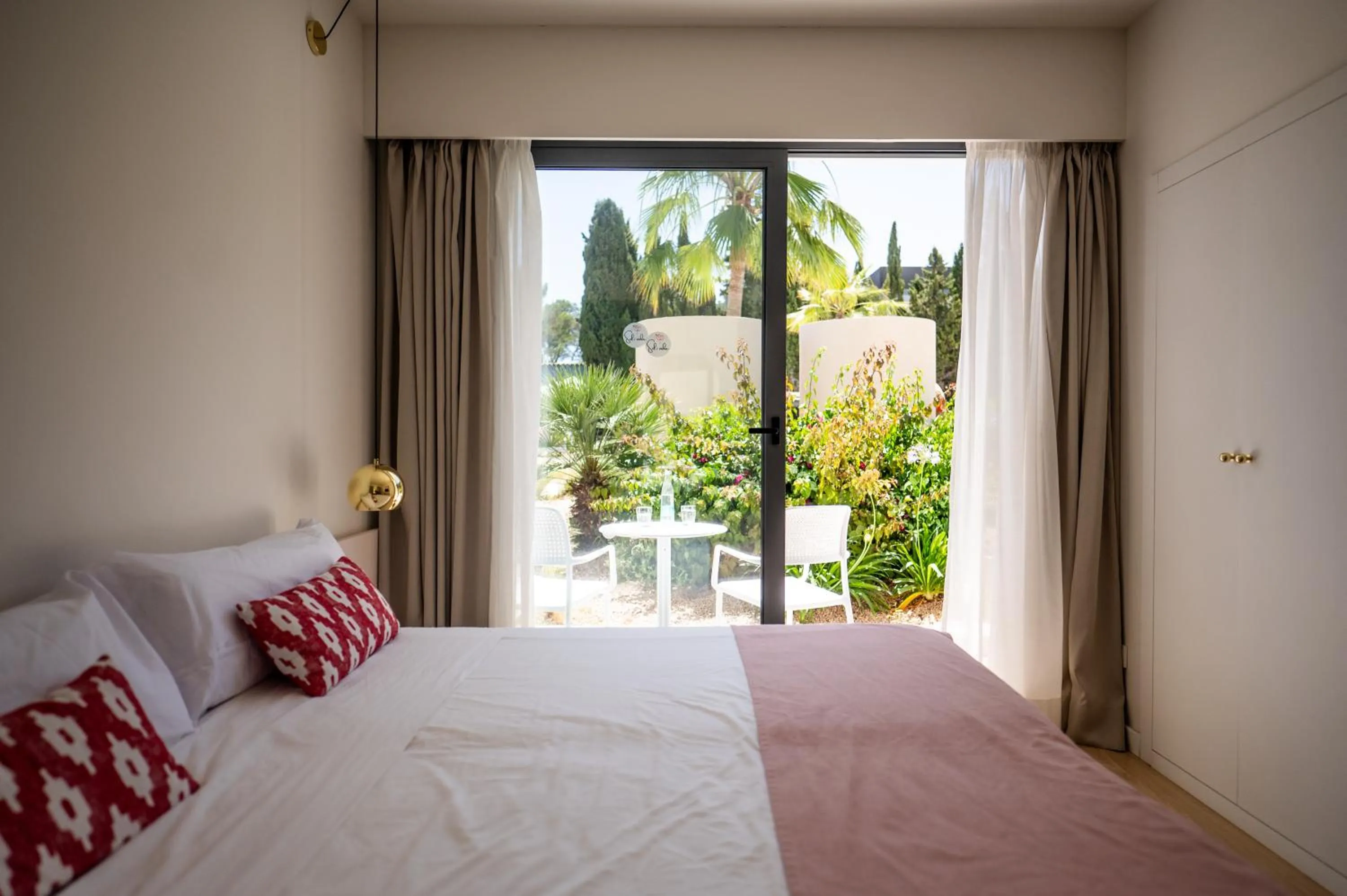 Bed in Sol i Vida Hotel - Adults Only