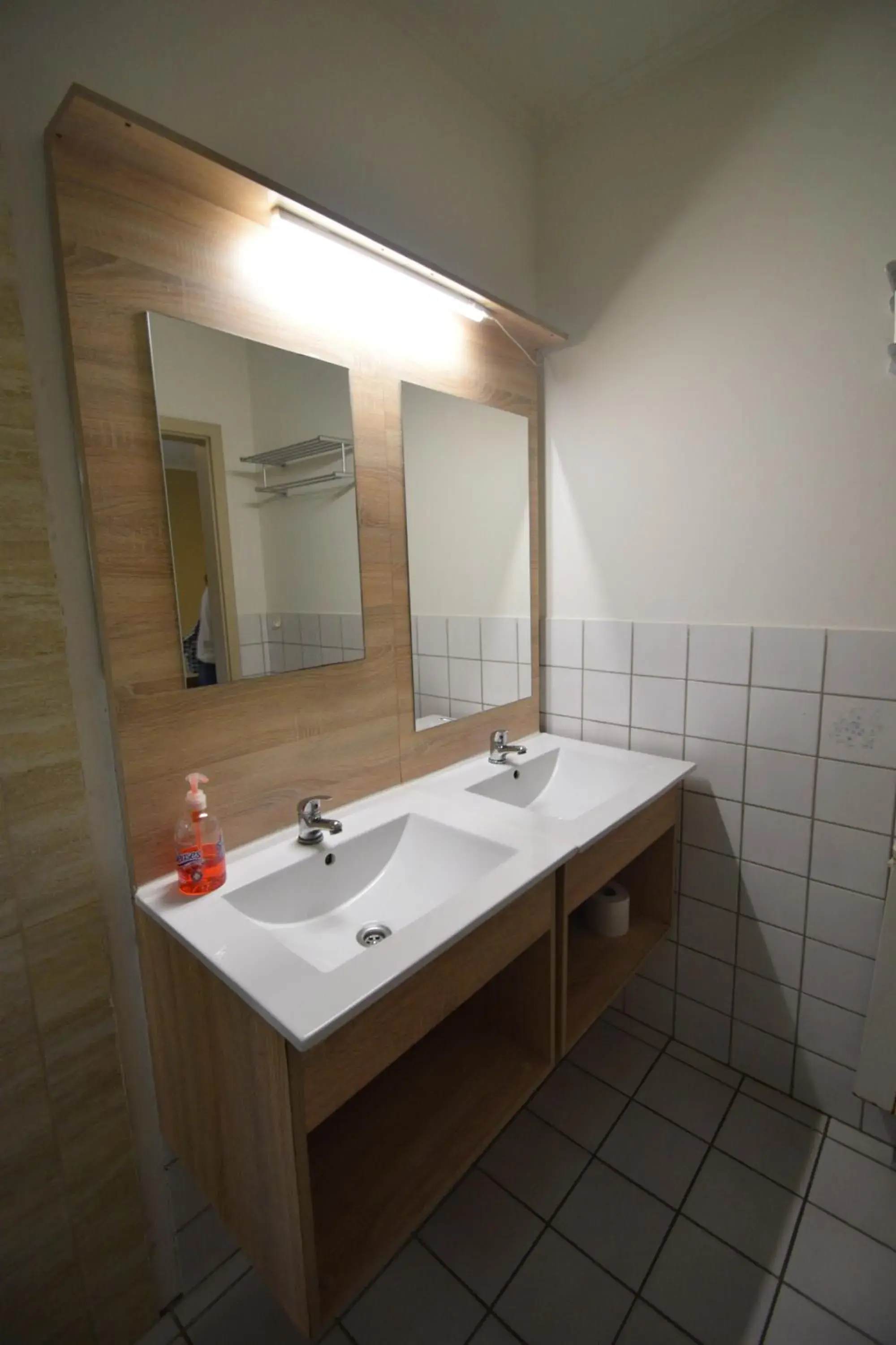 Family Studio (4 Adults) in Budget Flats Brussels Family Studio (4 Adults) in Budget Flats Brussels