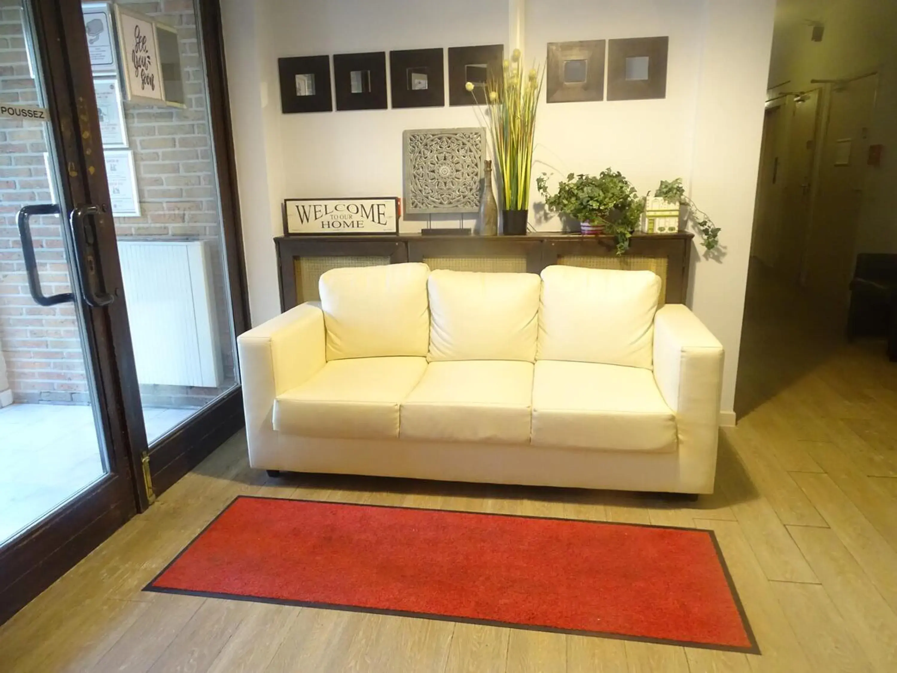 Lobby or reception in Budget Flats Brussels Lobby or reception in Budget Flats Brussels