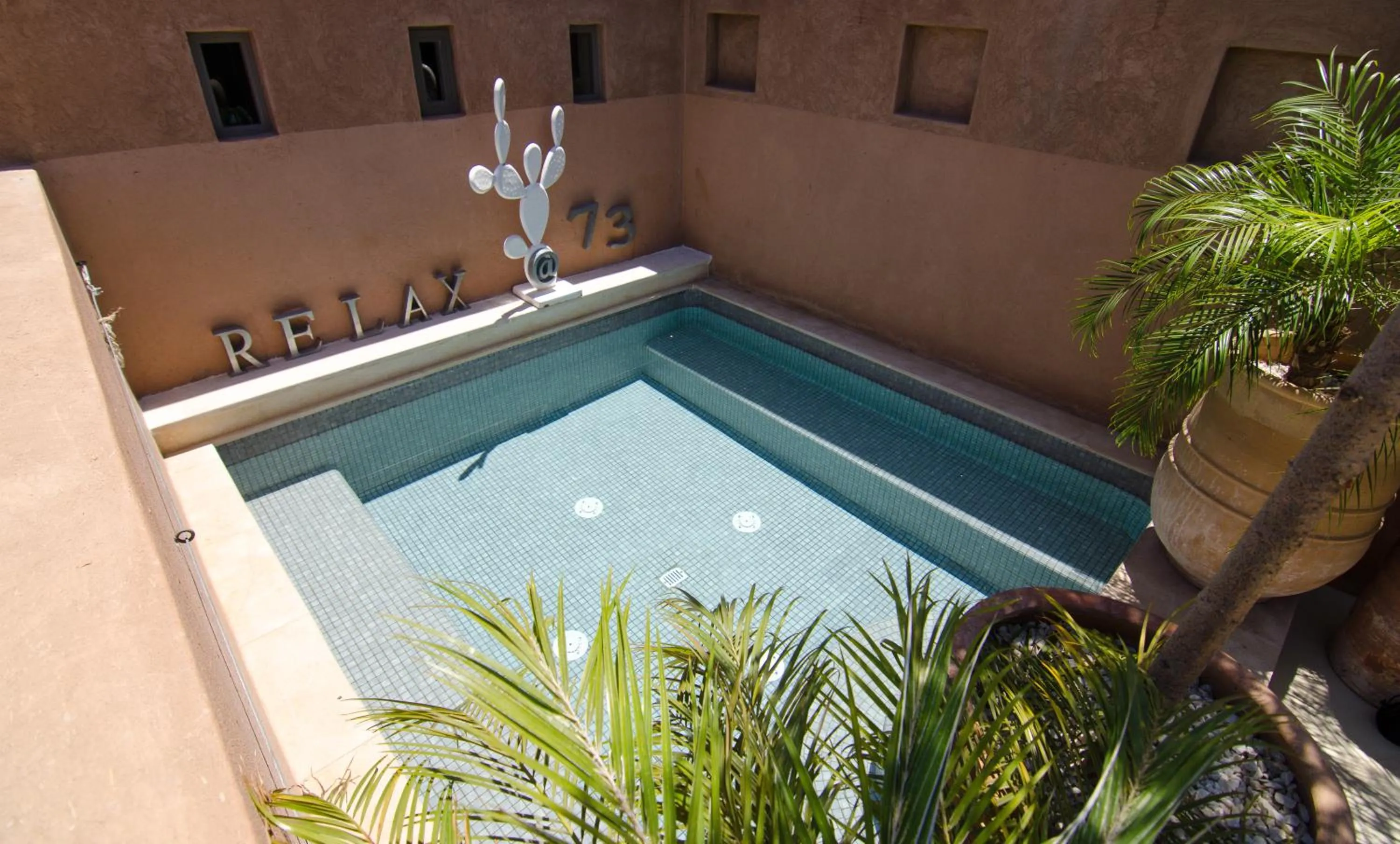 Swimming pool in Riad Dar 73