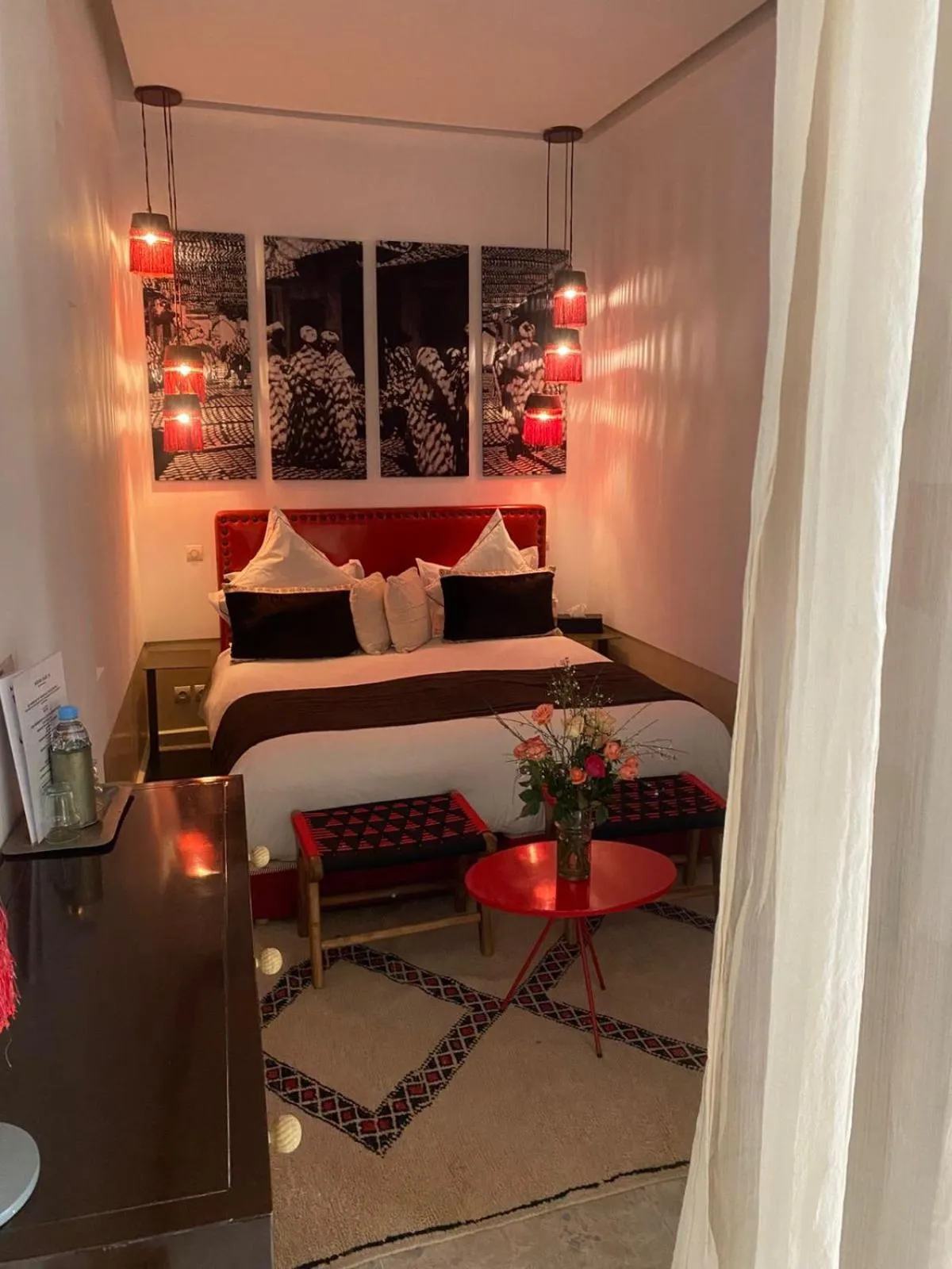 Photo of the whole room, Bed in Riad Dar 73