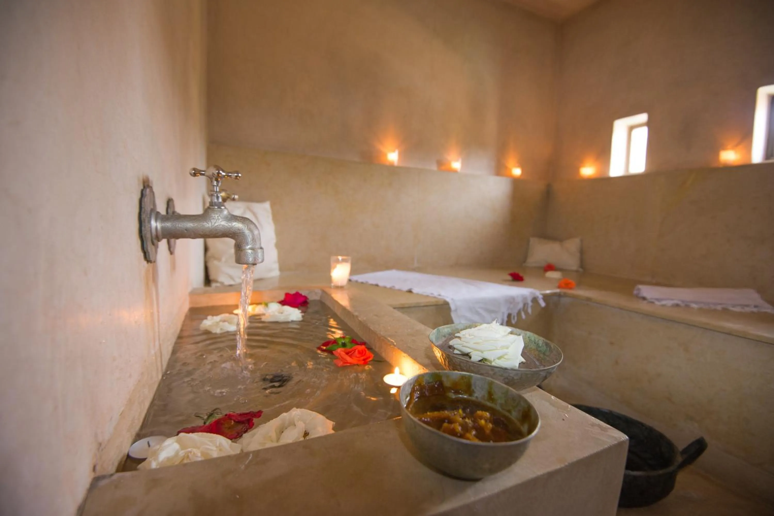 Steam room in Riad Dar 73