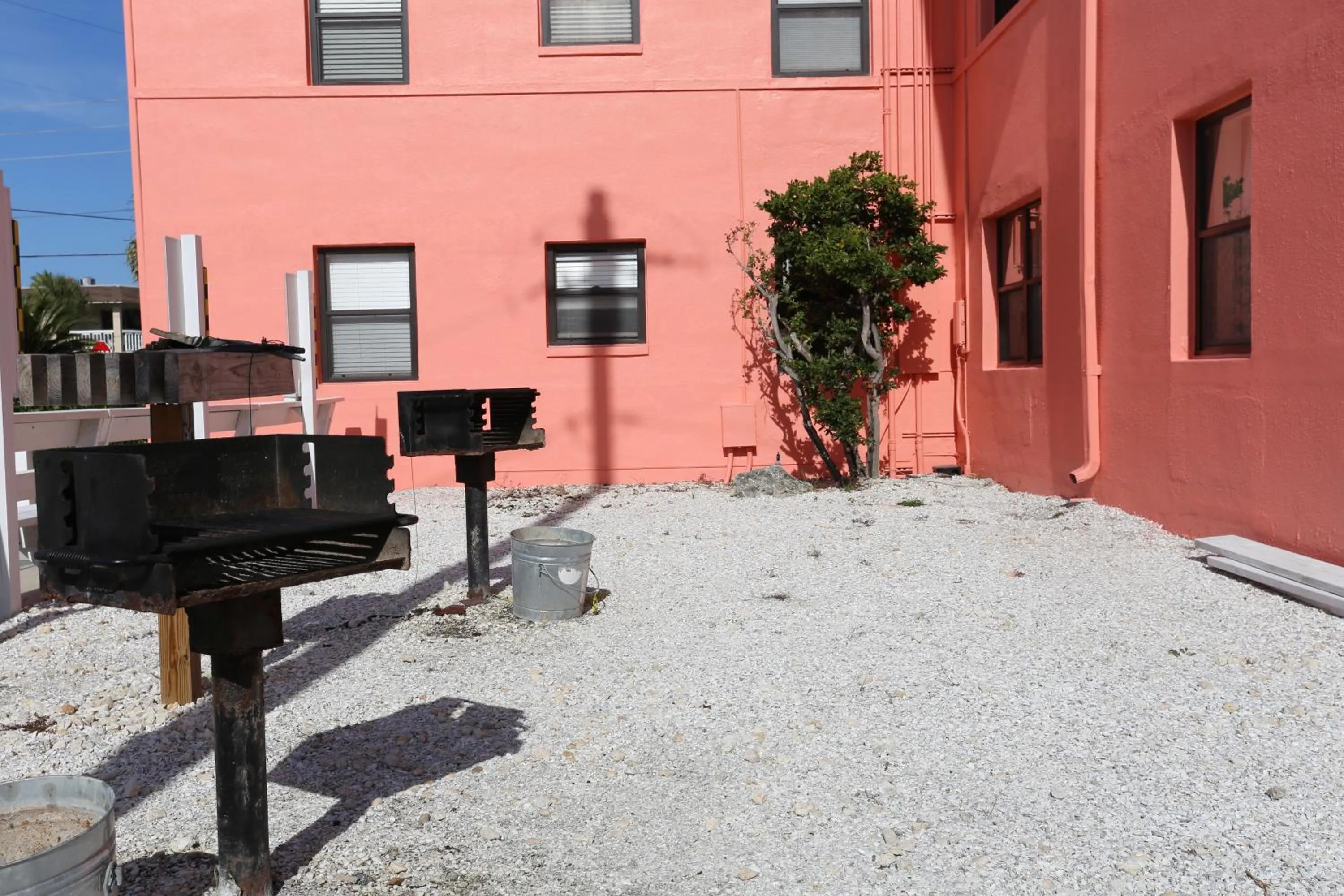 BBQ facilities in Gulf Winds Resort by Travel Resort Services