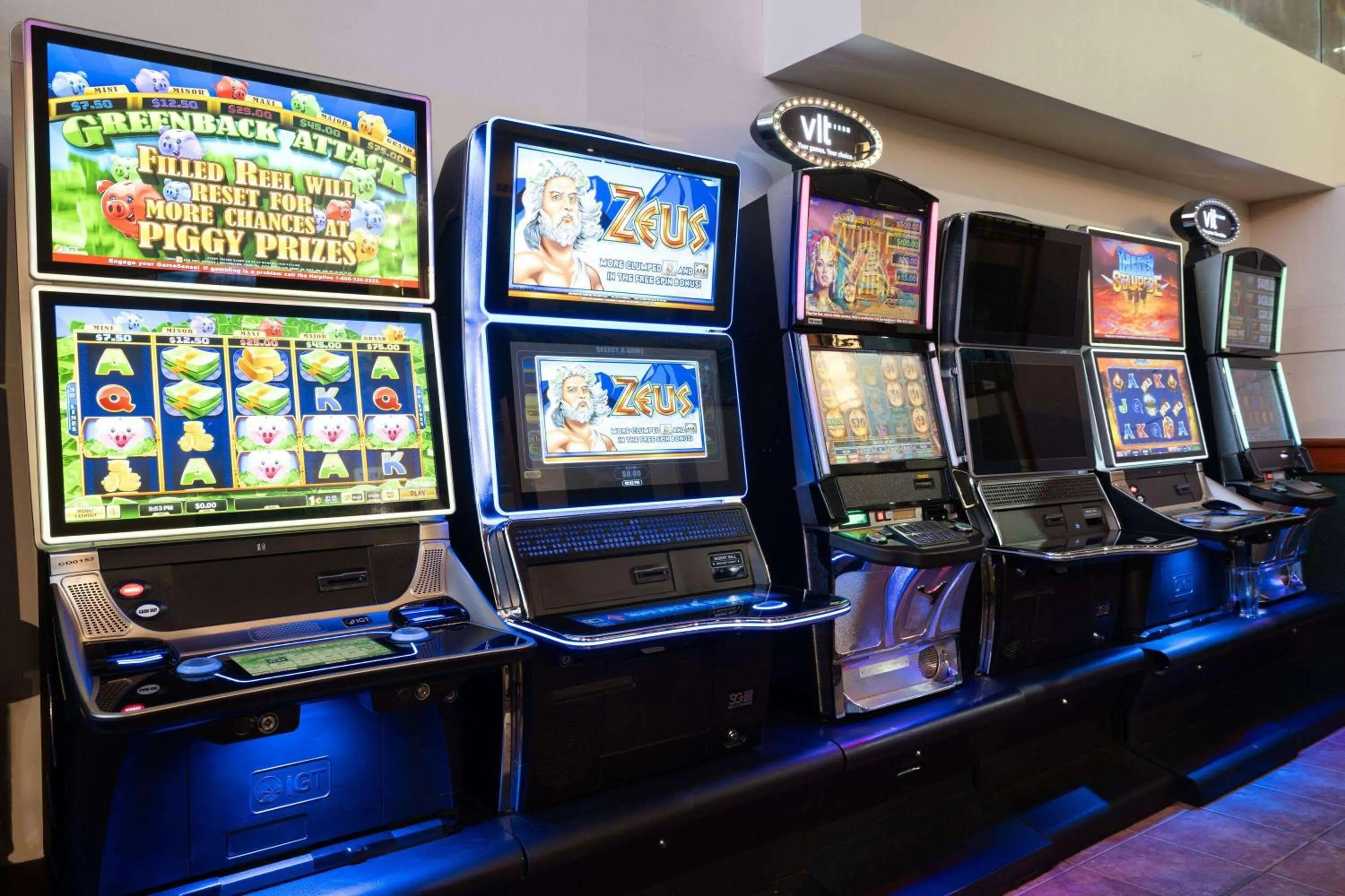 Casino in Super 8 by Wyndham Sherwood Park/Edmonton Area