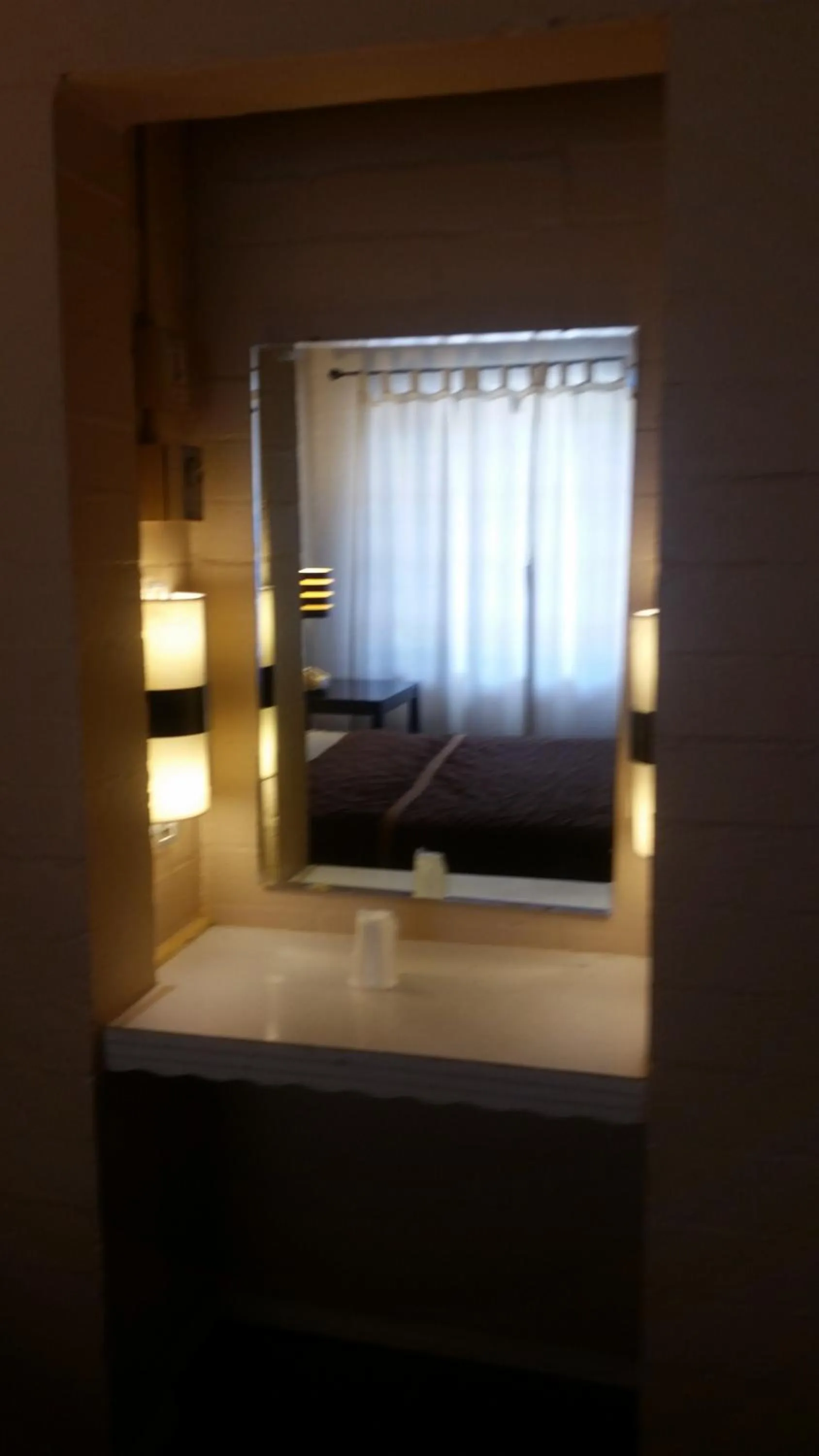 hair dresser, Bed in The Gold Lodge