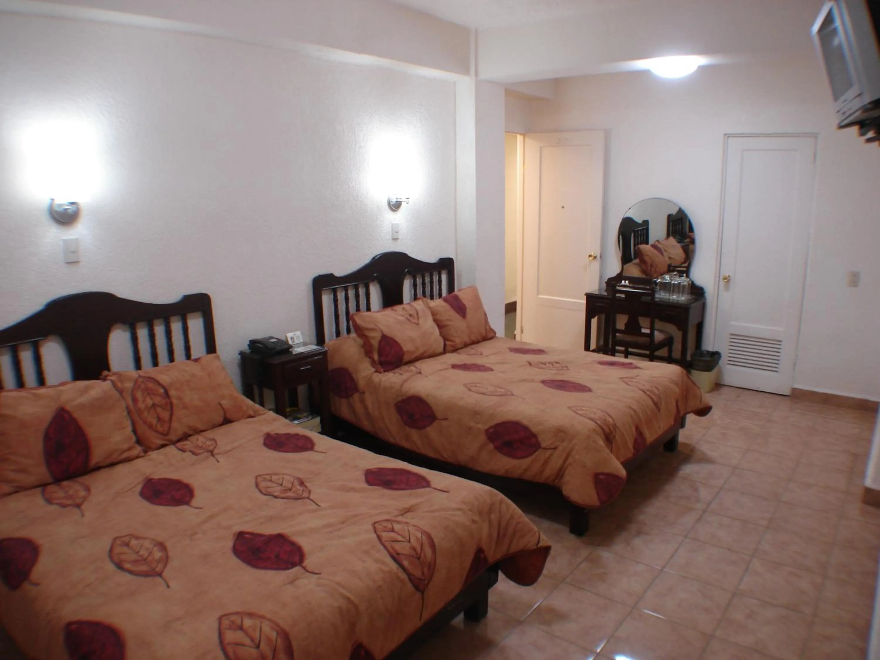 Bed in Hotel 5a Avenida