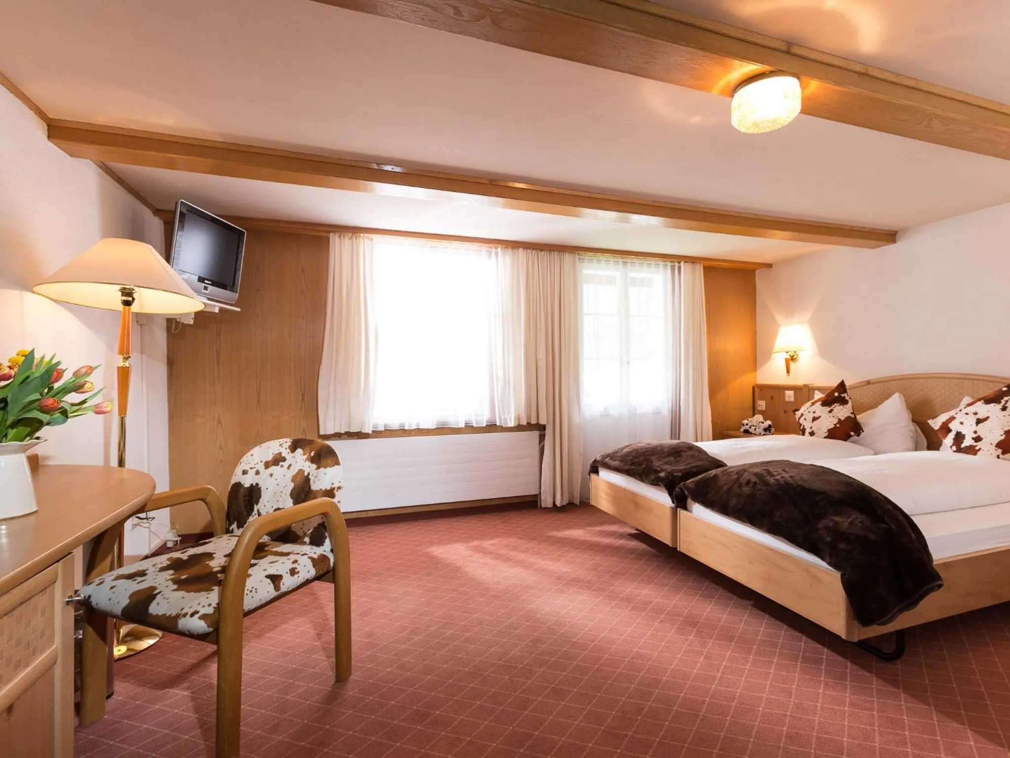 Bed in Hotel Oberland